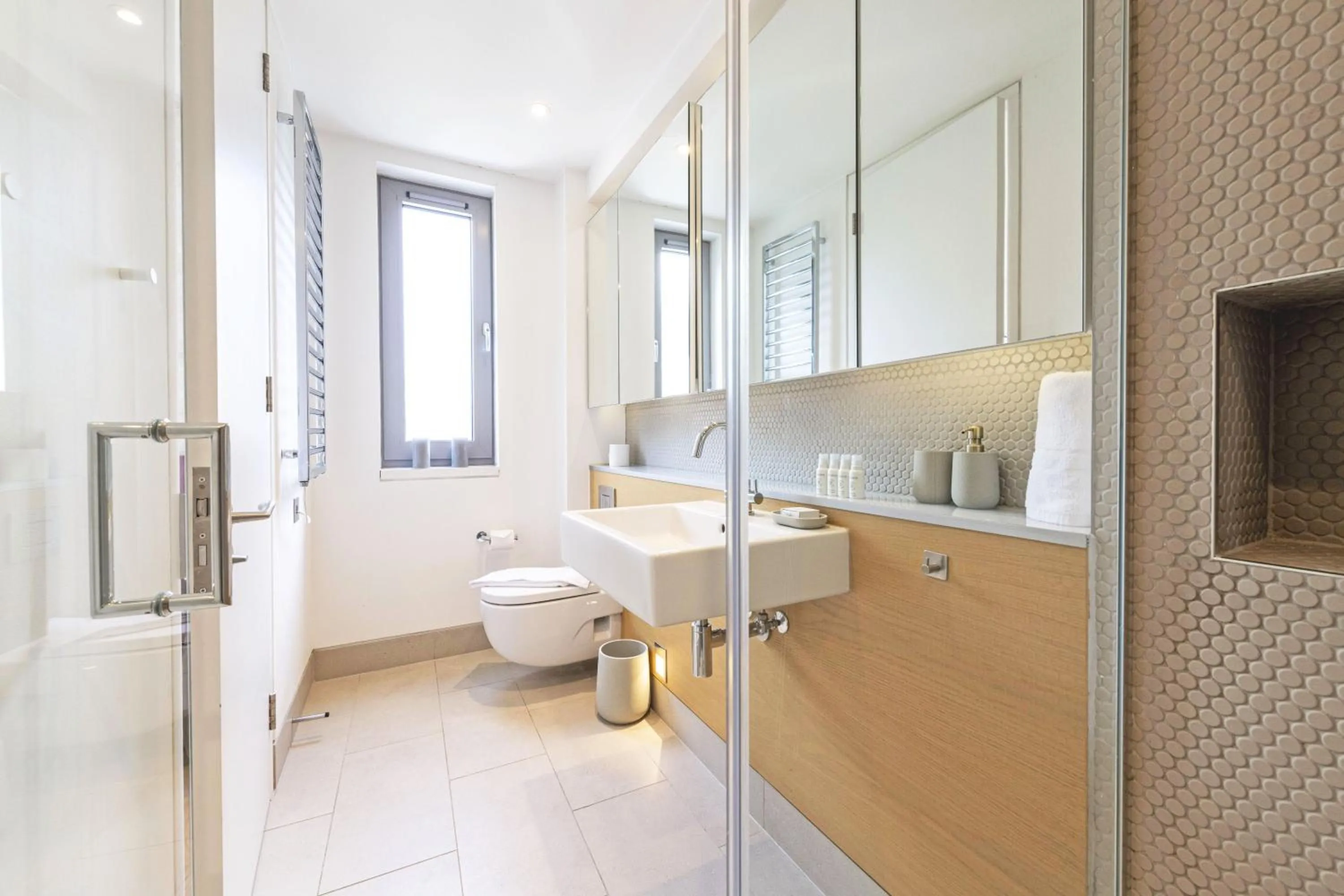 Shower in Accomodo London Waterloo - Luxury & Spacious Triplex Penthouse on Southbank