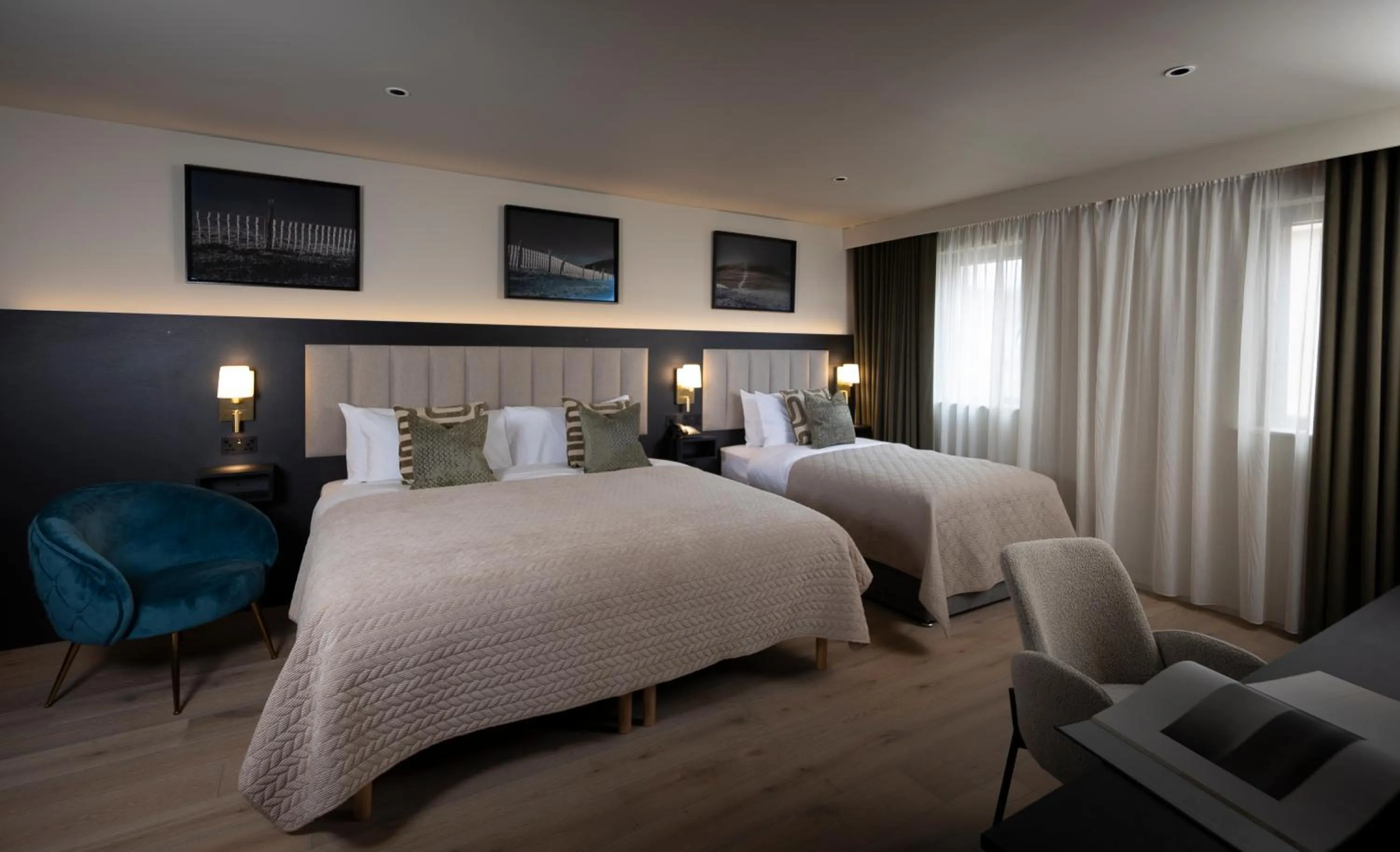 Family, Bed in House 15