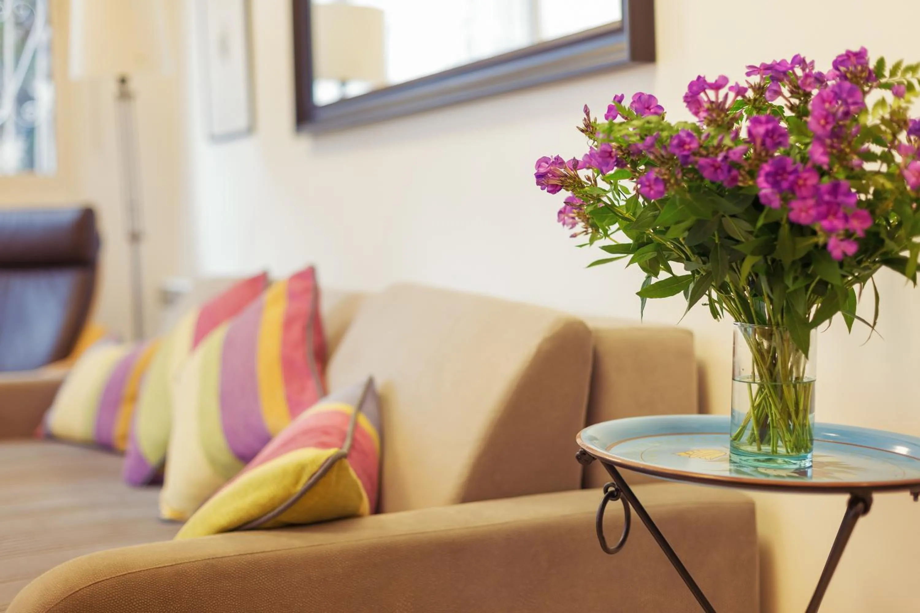 Decorative detail in Colony Suites- Hananya St.