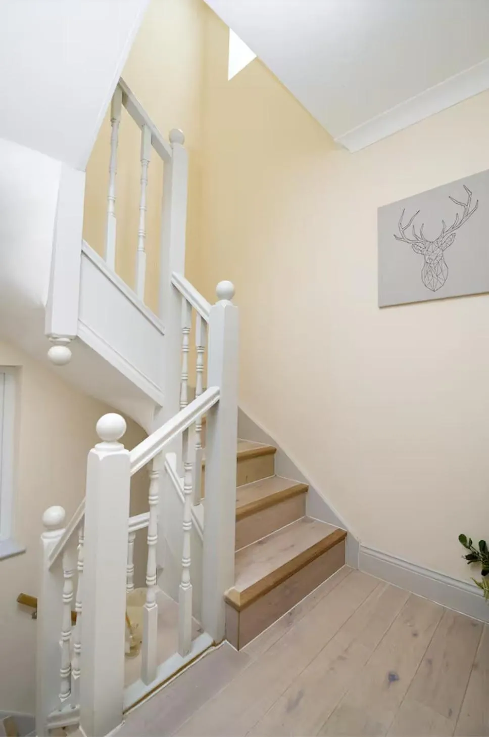 Stylish 4 Bed 2 Bath NW London