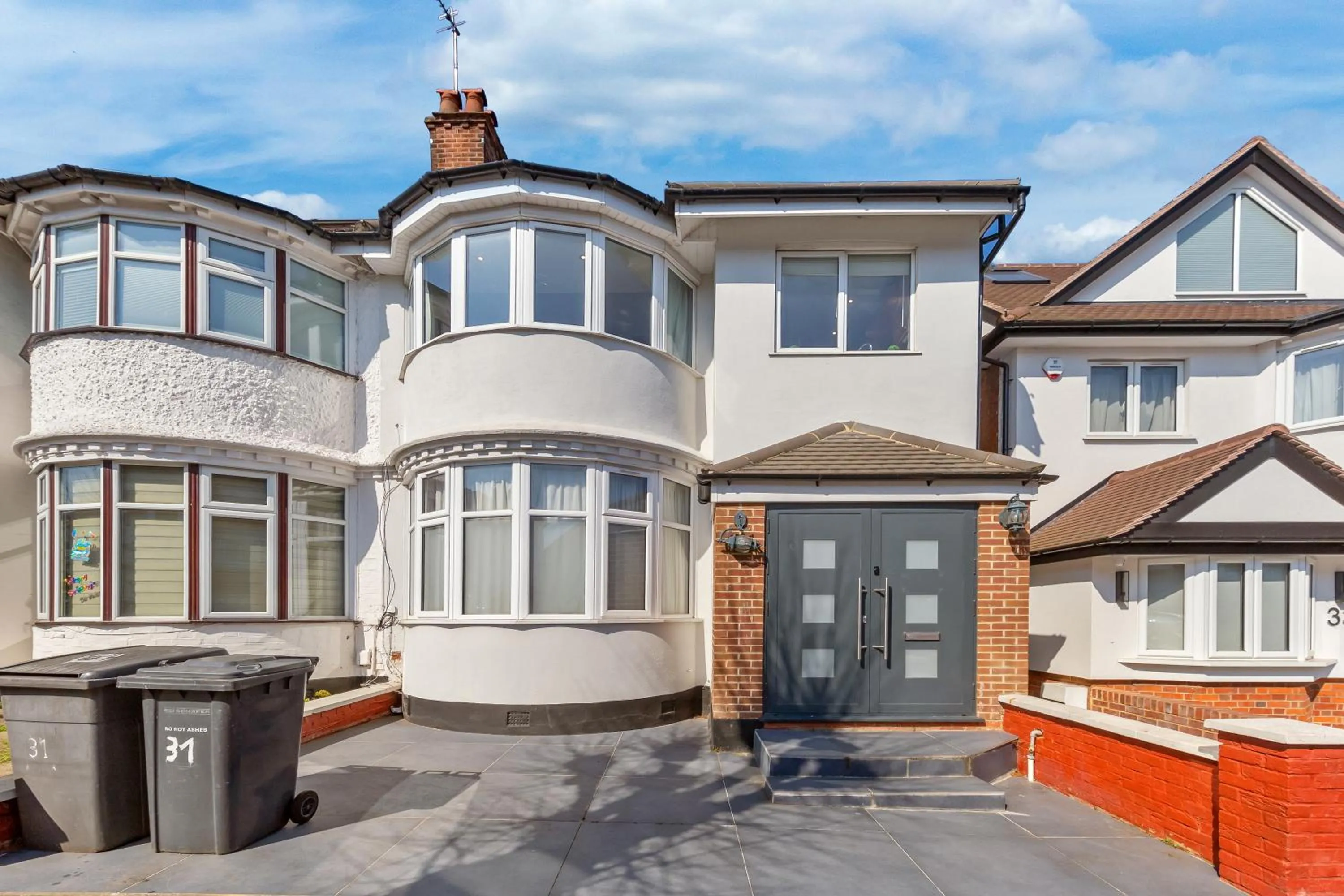 Stylish 4 Bed 2 Bath NW London