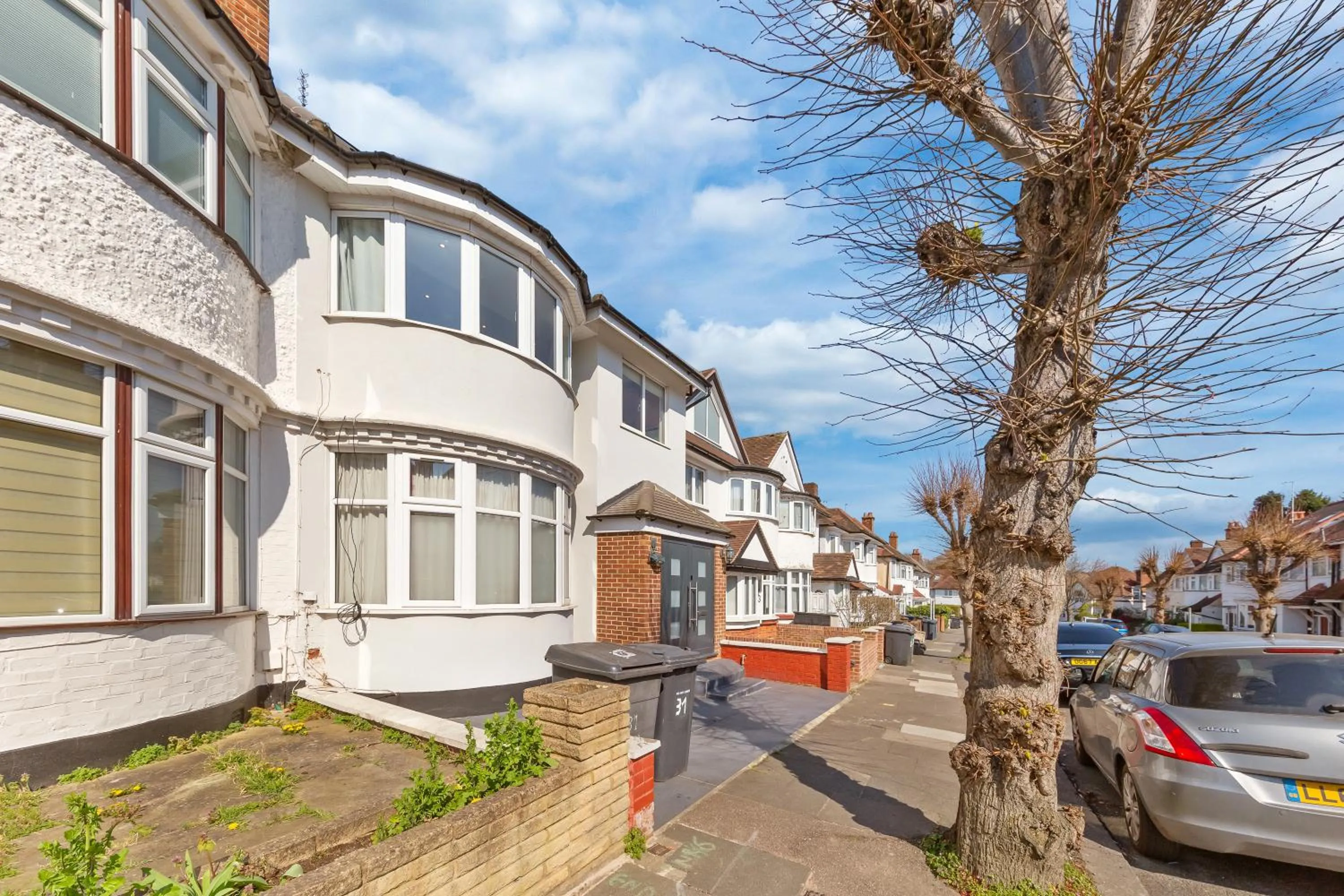 Stylish 4 Bed 2 Bath NW London