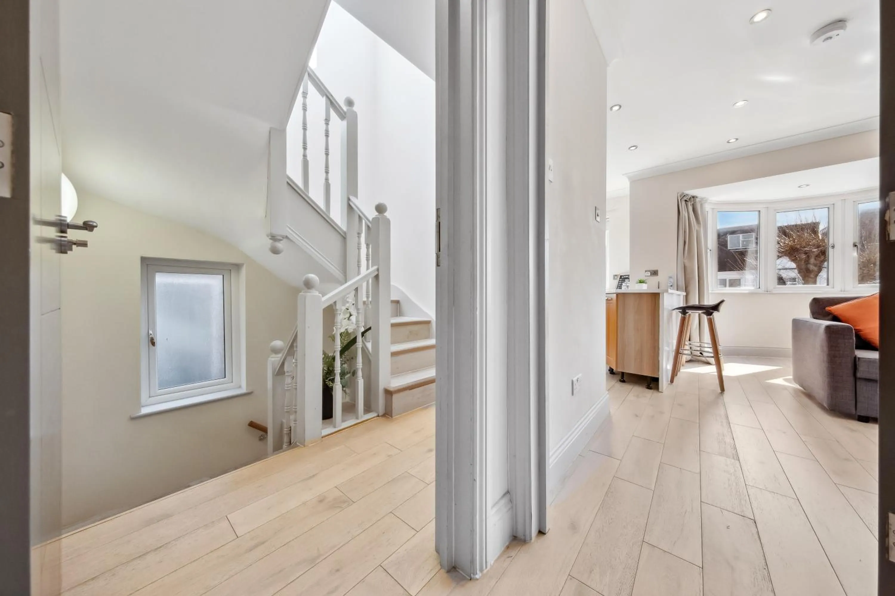 Stylish 4 Bed 2 Bath NW London