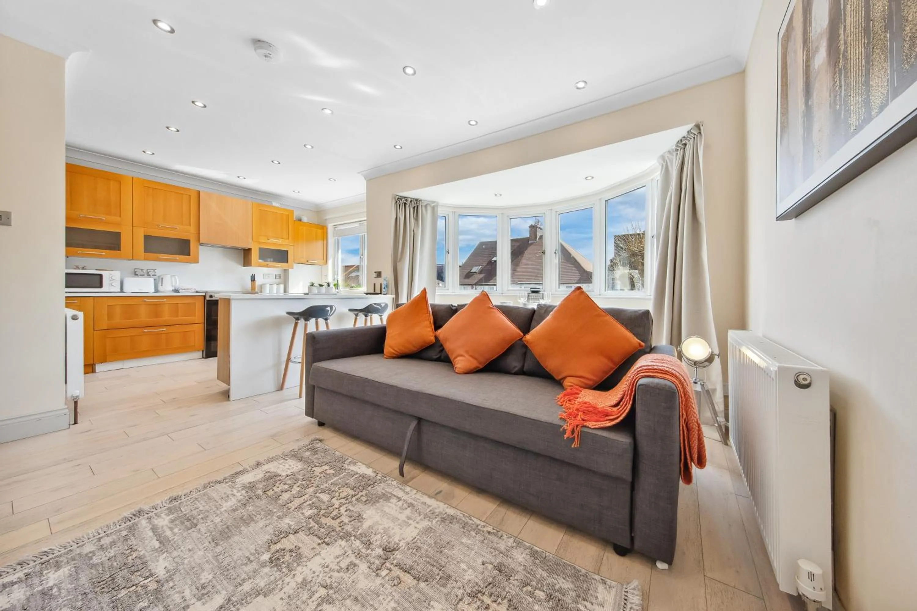 Stylish 4 Bed 2 Bath NW London