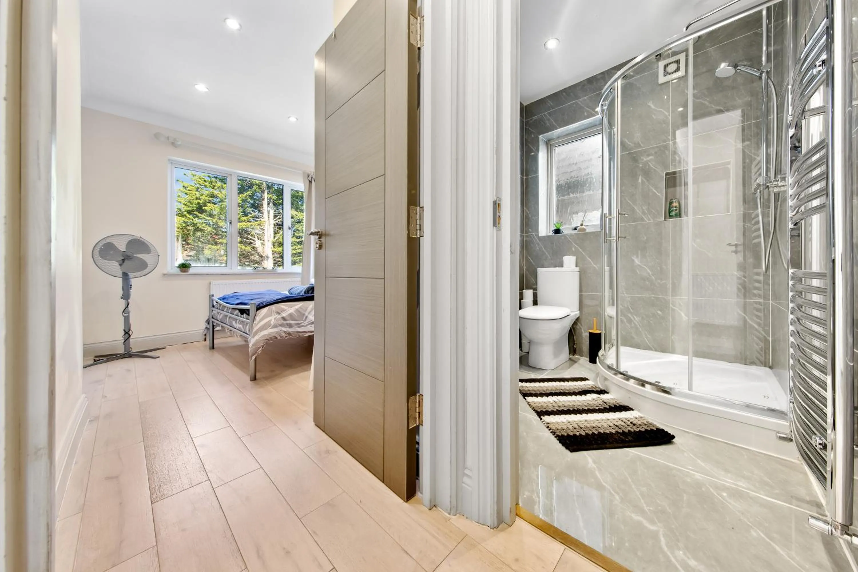 Bed in Stylish 4 Bed 2 Bath NW London