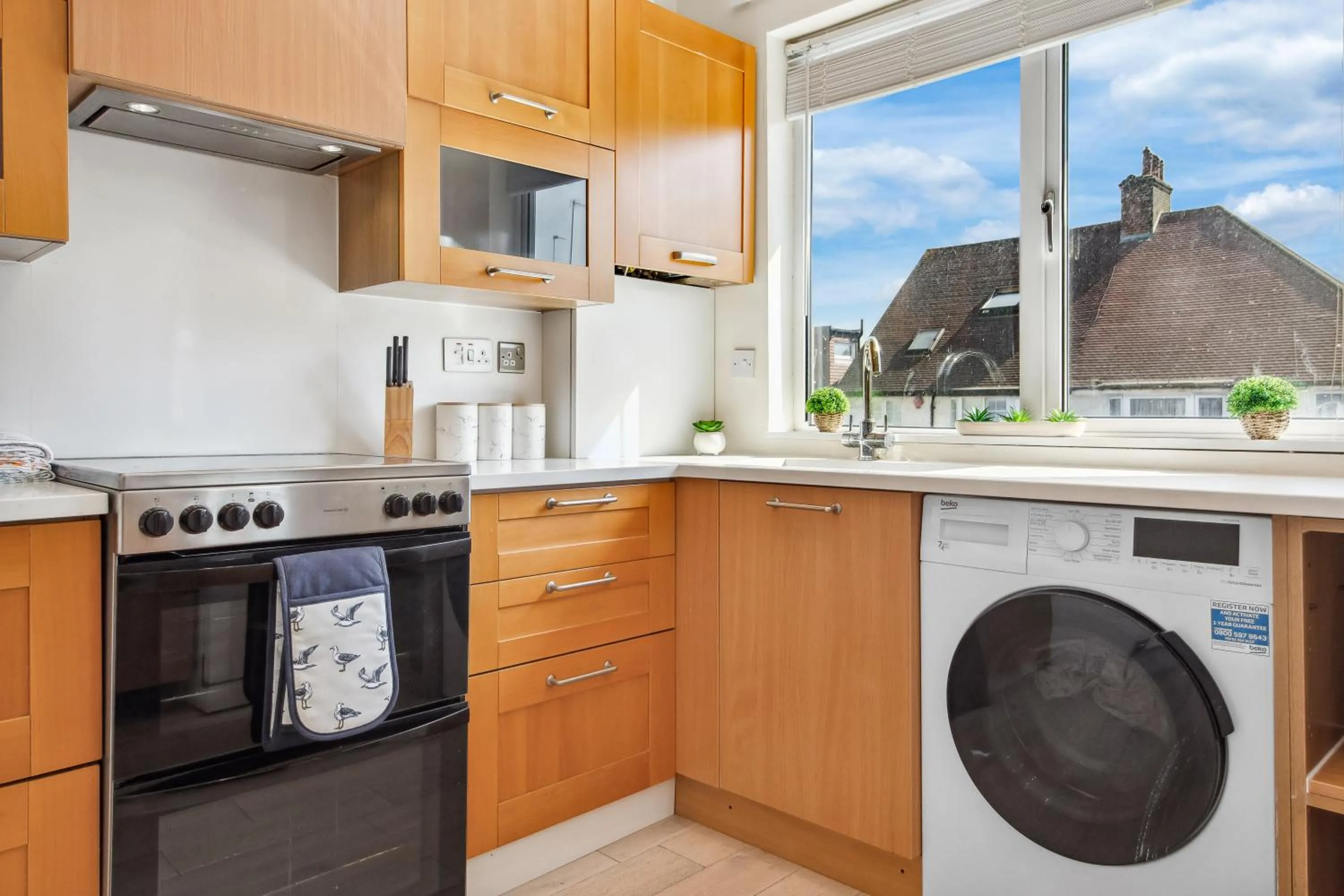 Stylish 4 Bed 2 Bath NW London
