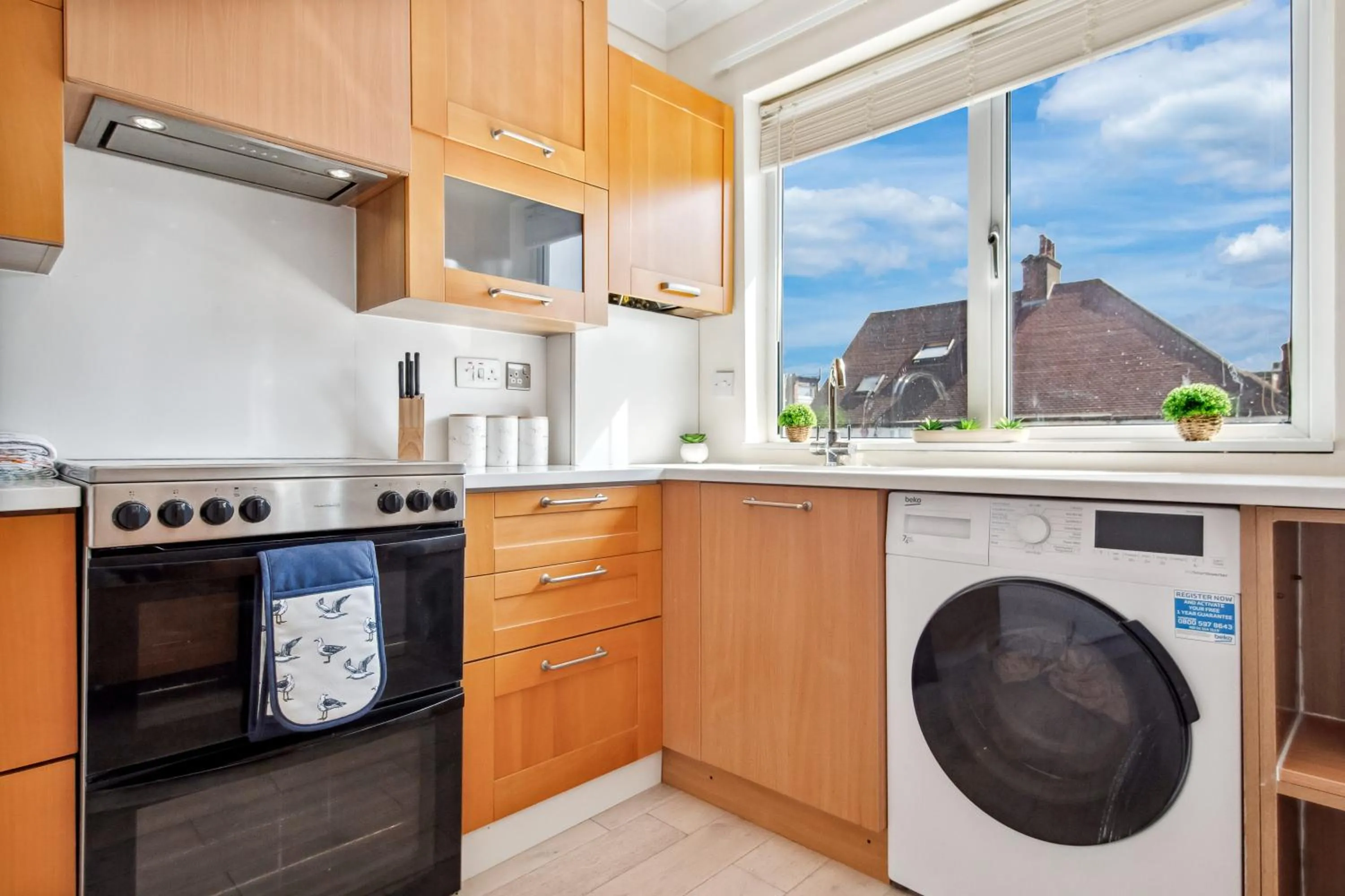 Stylish 4 Bed 2 Bath NW London