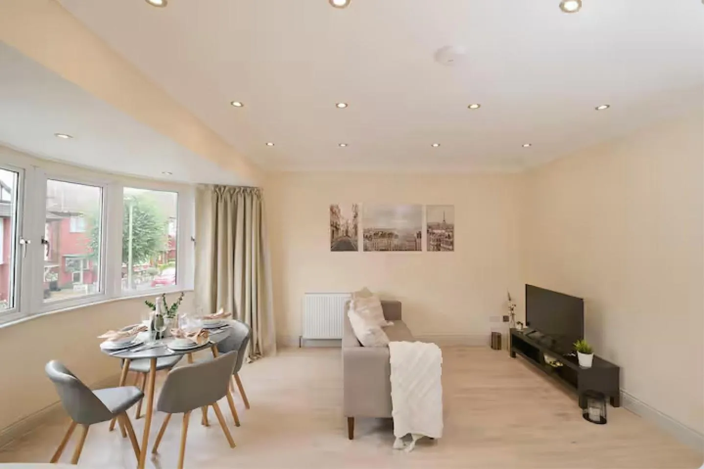 Stylish 4 Bed 2 Bath NW London