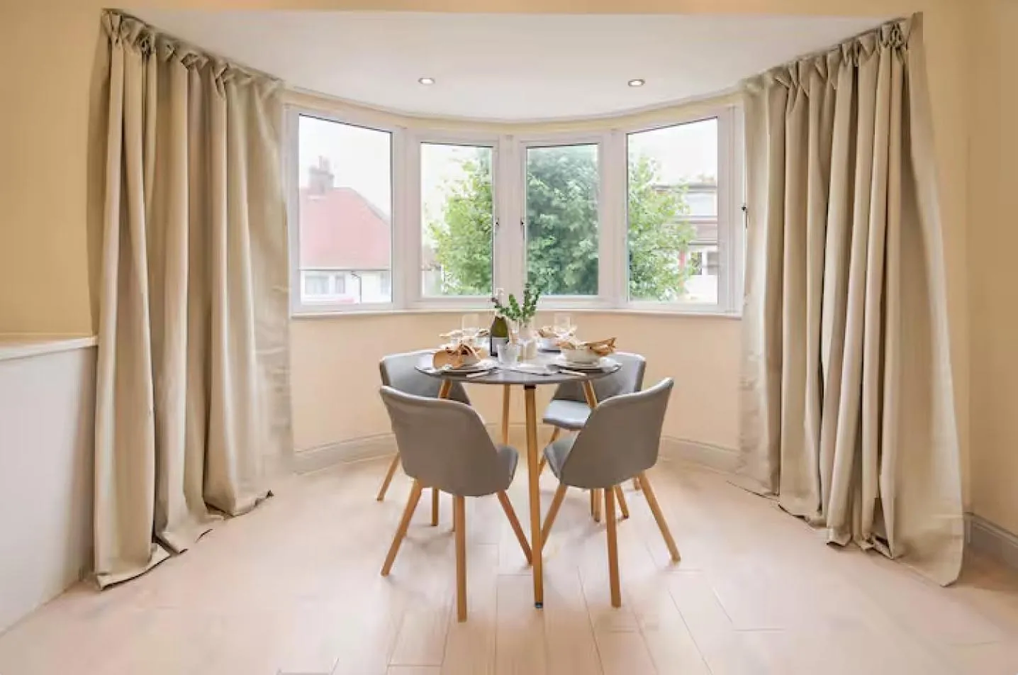 Stylish 4 Bed 2 Bath NW London