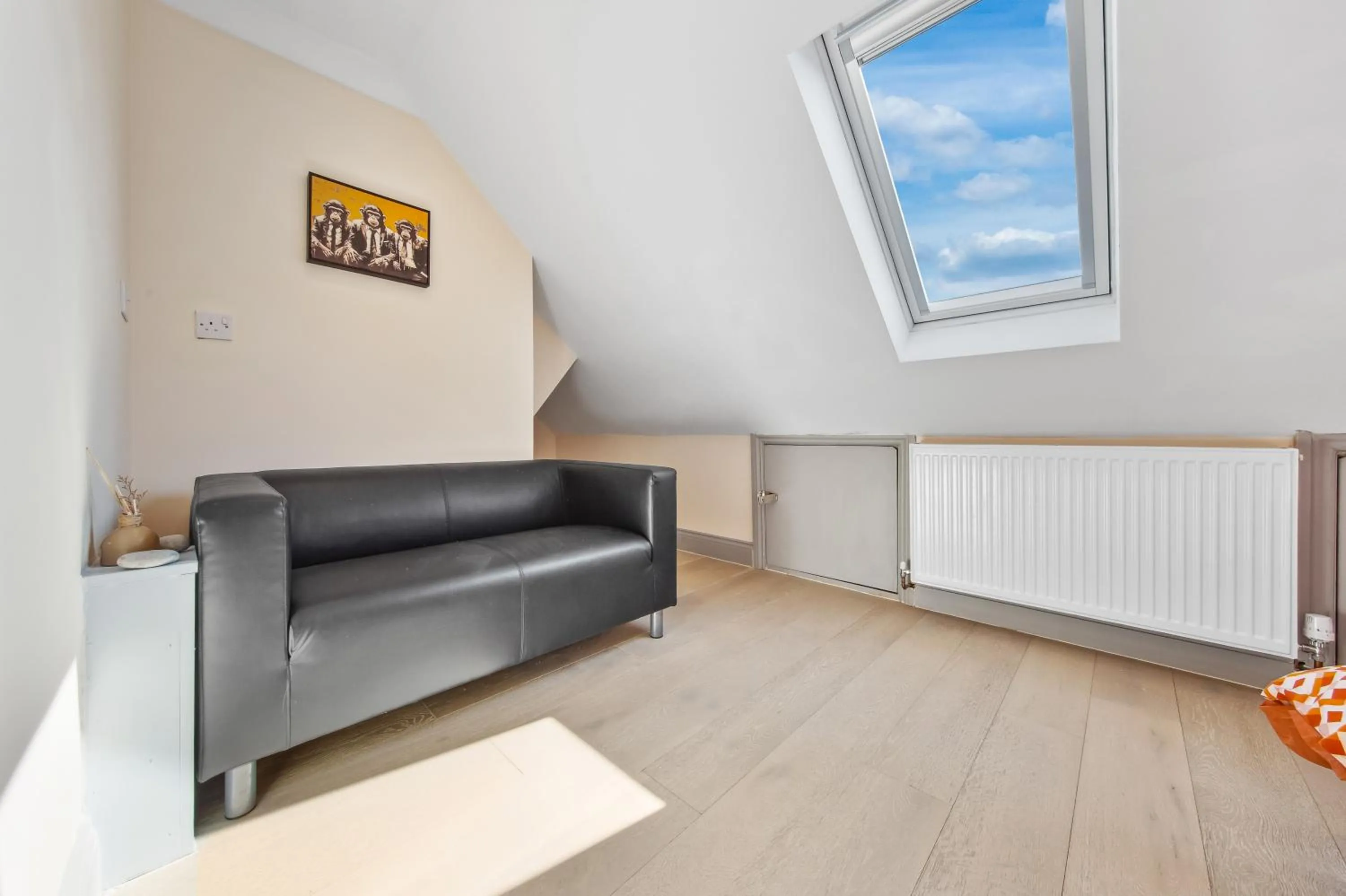 Stylish 4 Bed 2 Bath NW London