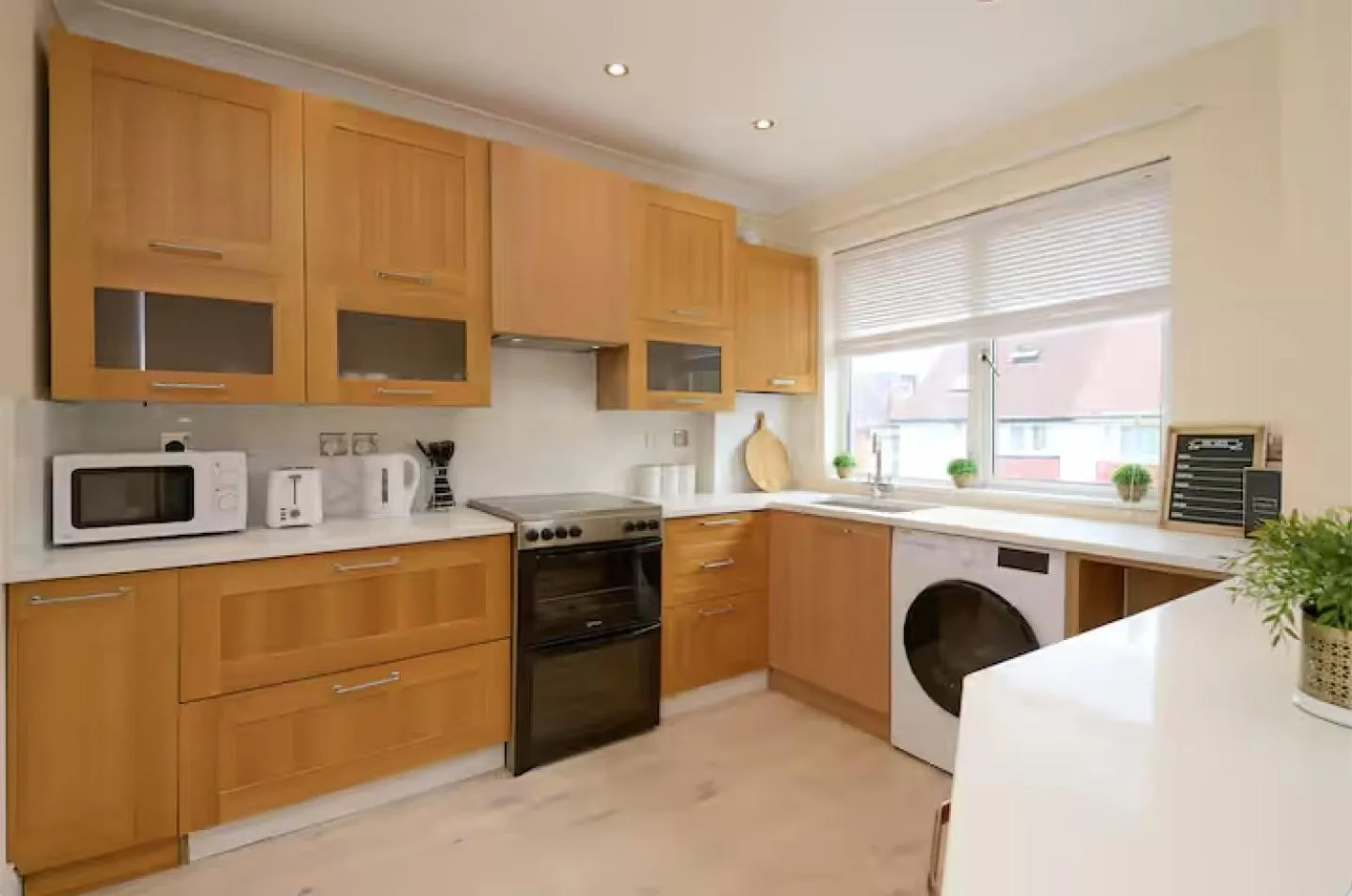 Stylish 4 Bed 2 Bath NW London