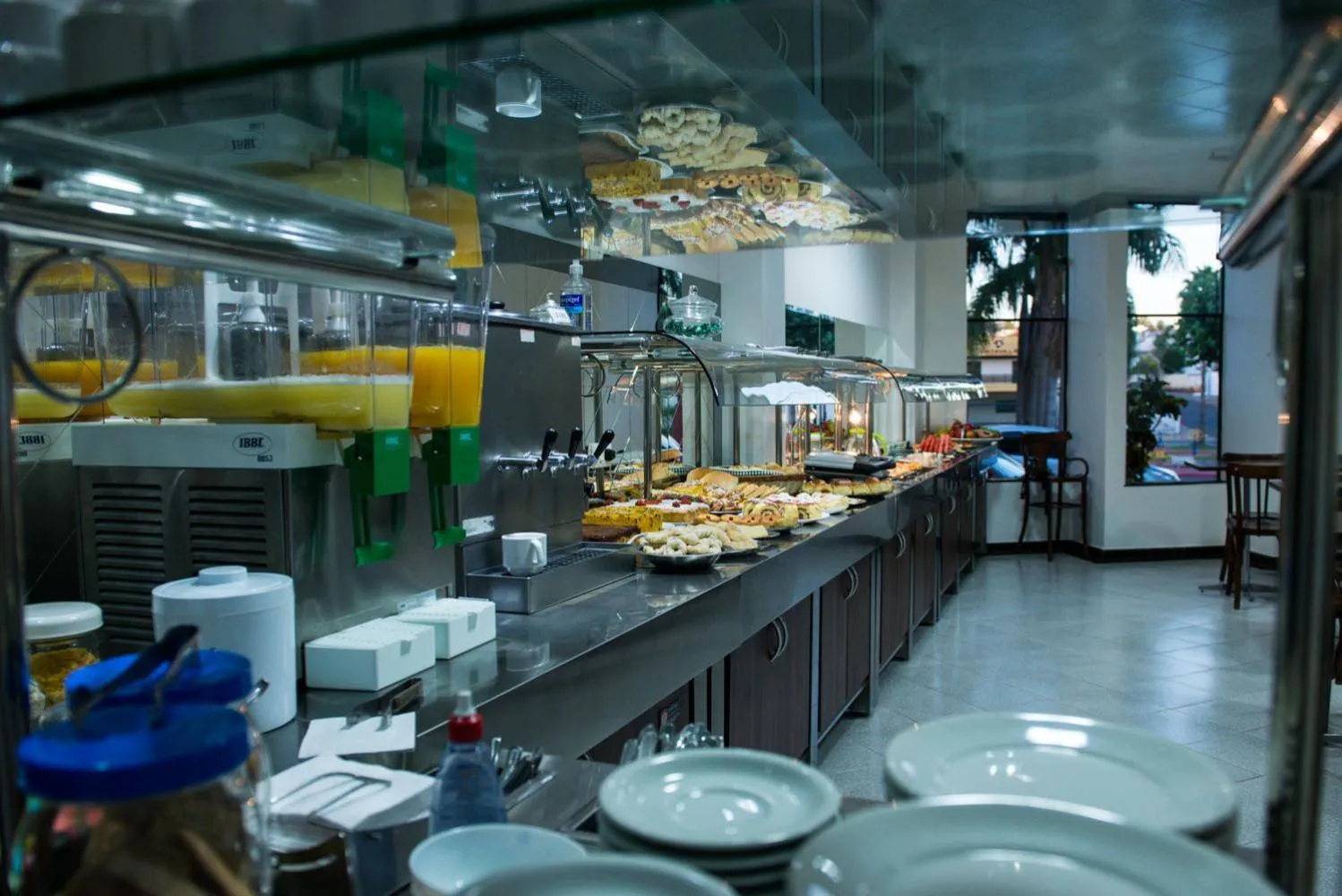 Continental breakfast in Solar Plaza Hotel