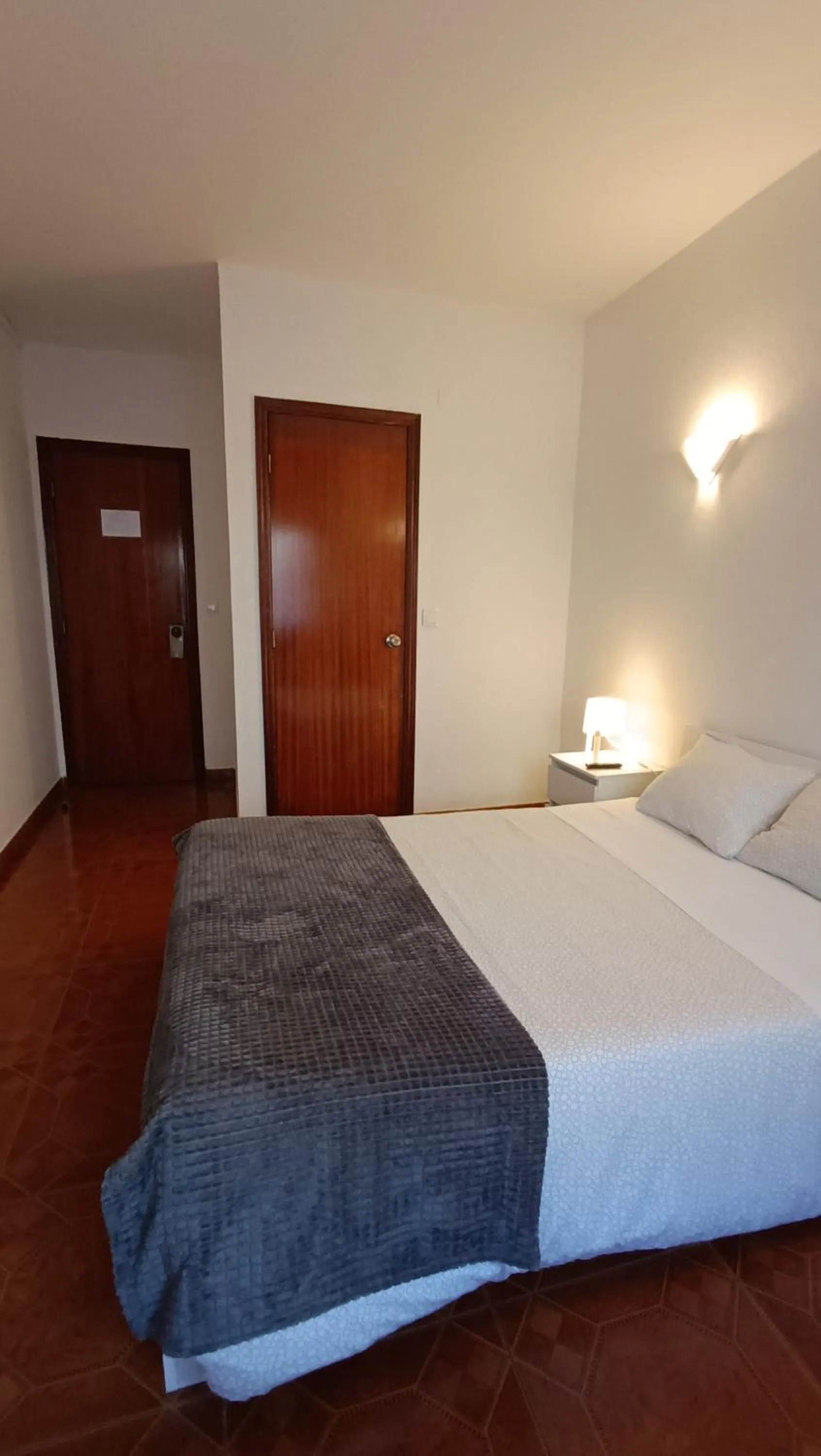 Bedroom, Bed in Residencial S. Gião