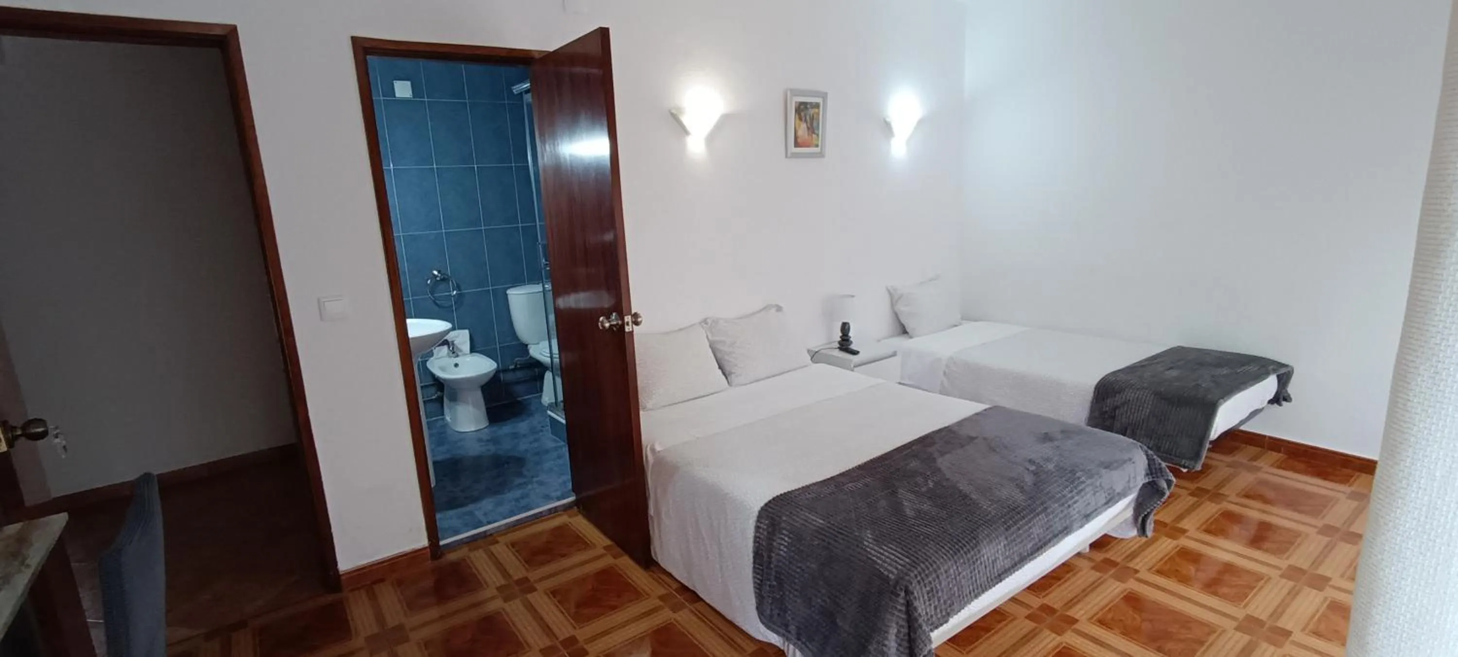 Bedroom, Bed in Residencial S. Gião