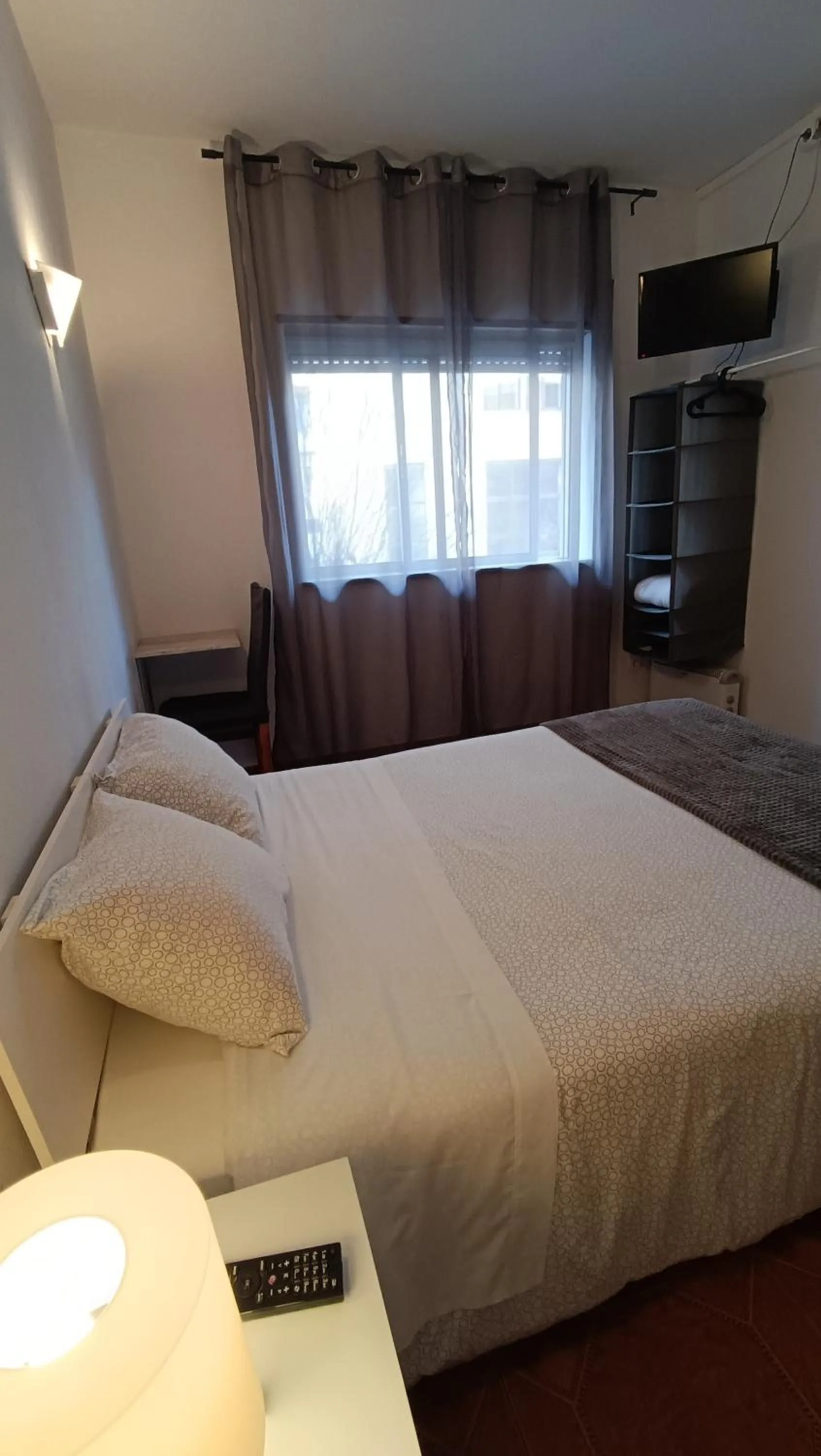 Bedroom, Bed in Residencial S. Gião