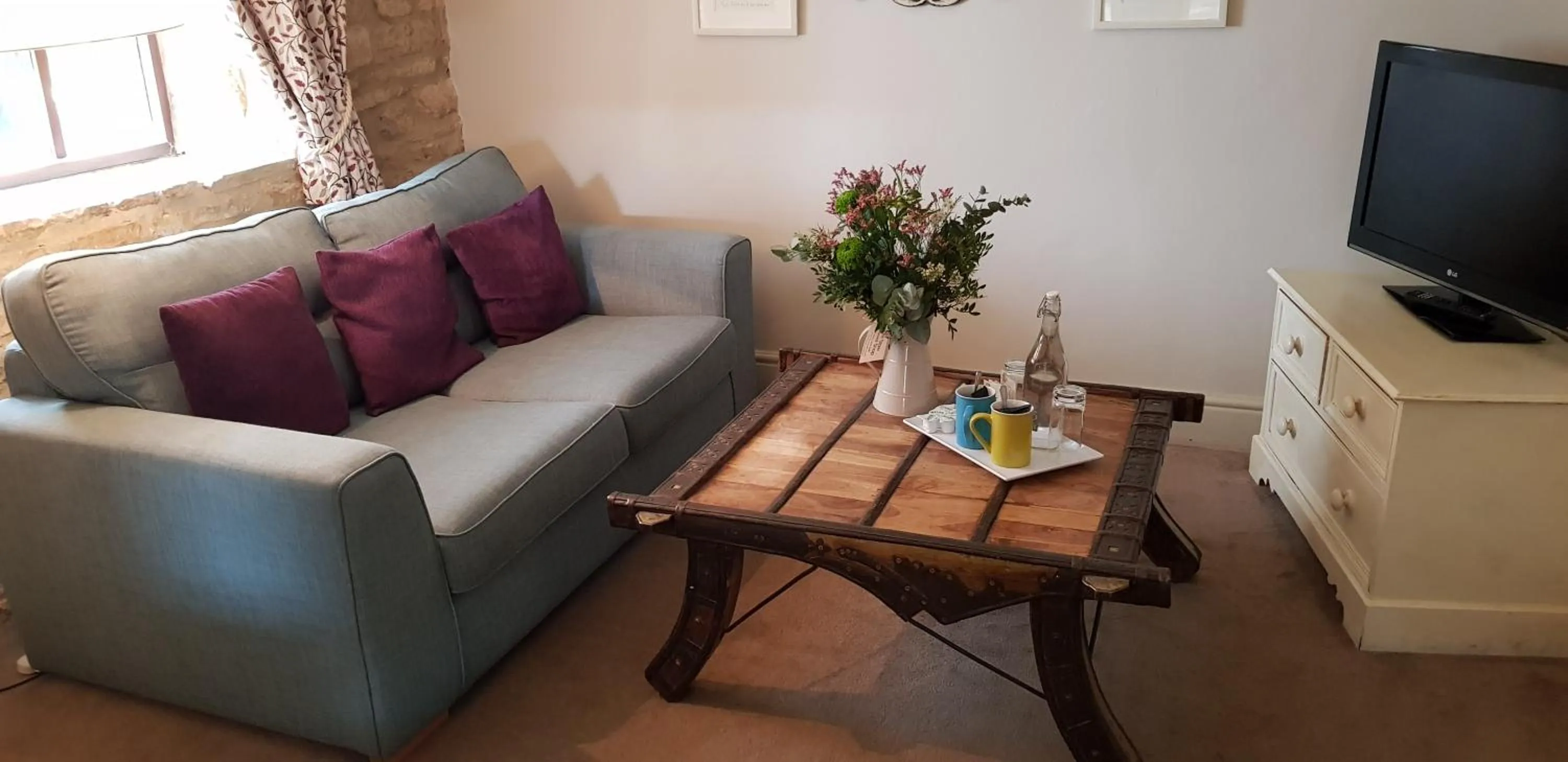 Living room in The Kings Arms Hotel