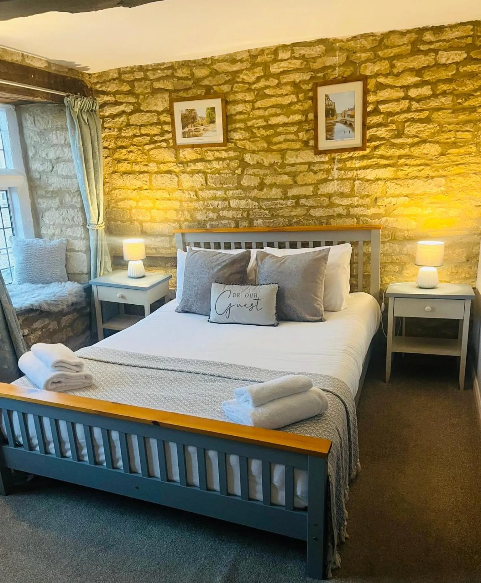 Bed in The Kings Arms Hotel