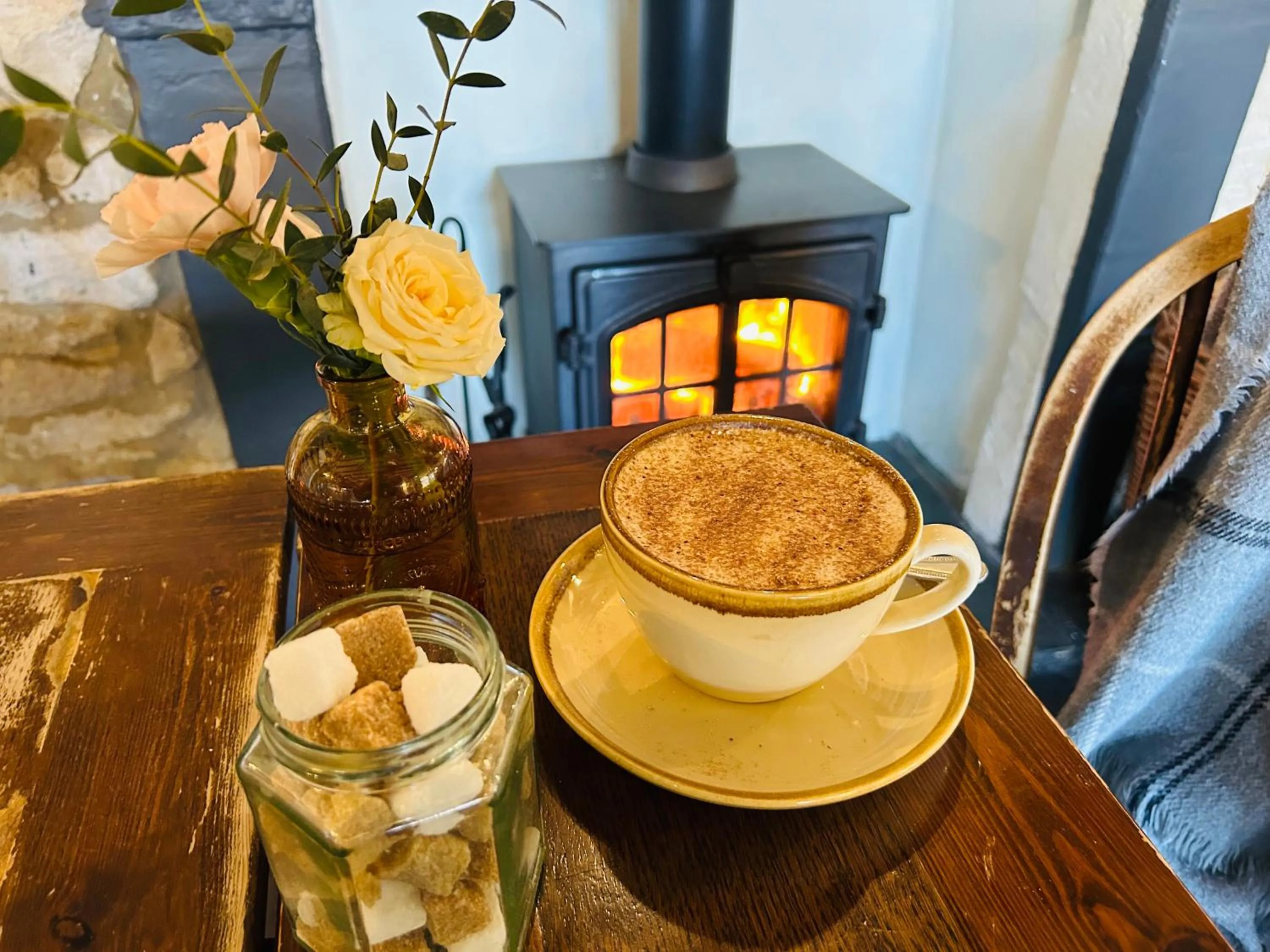 Restaurant/places to eat in The Kings Arms Hotel