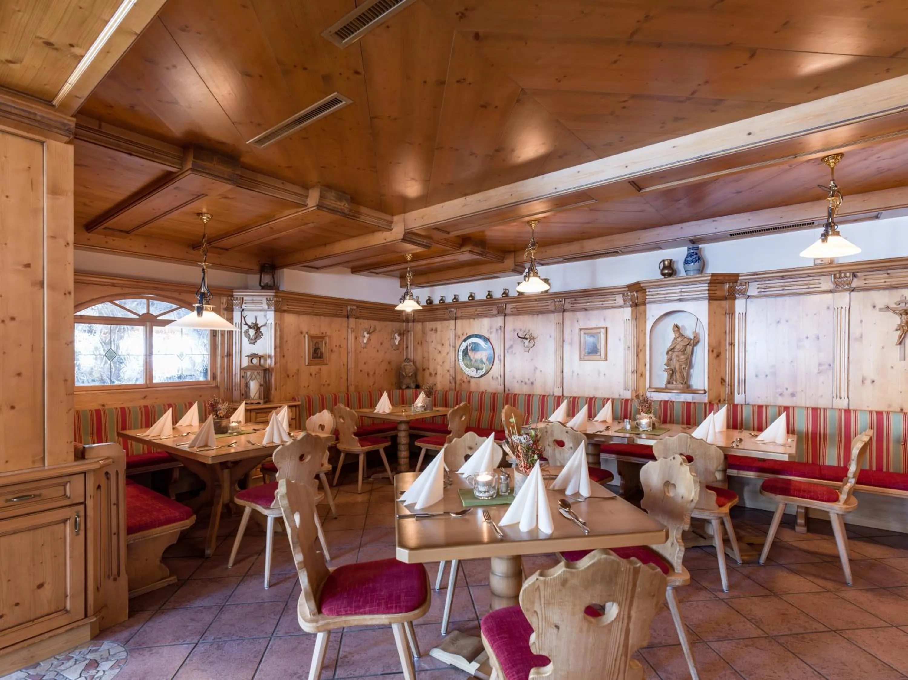 Restaurant/places to eat in Franzlhof
