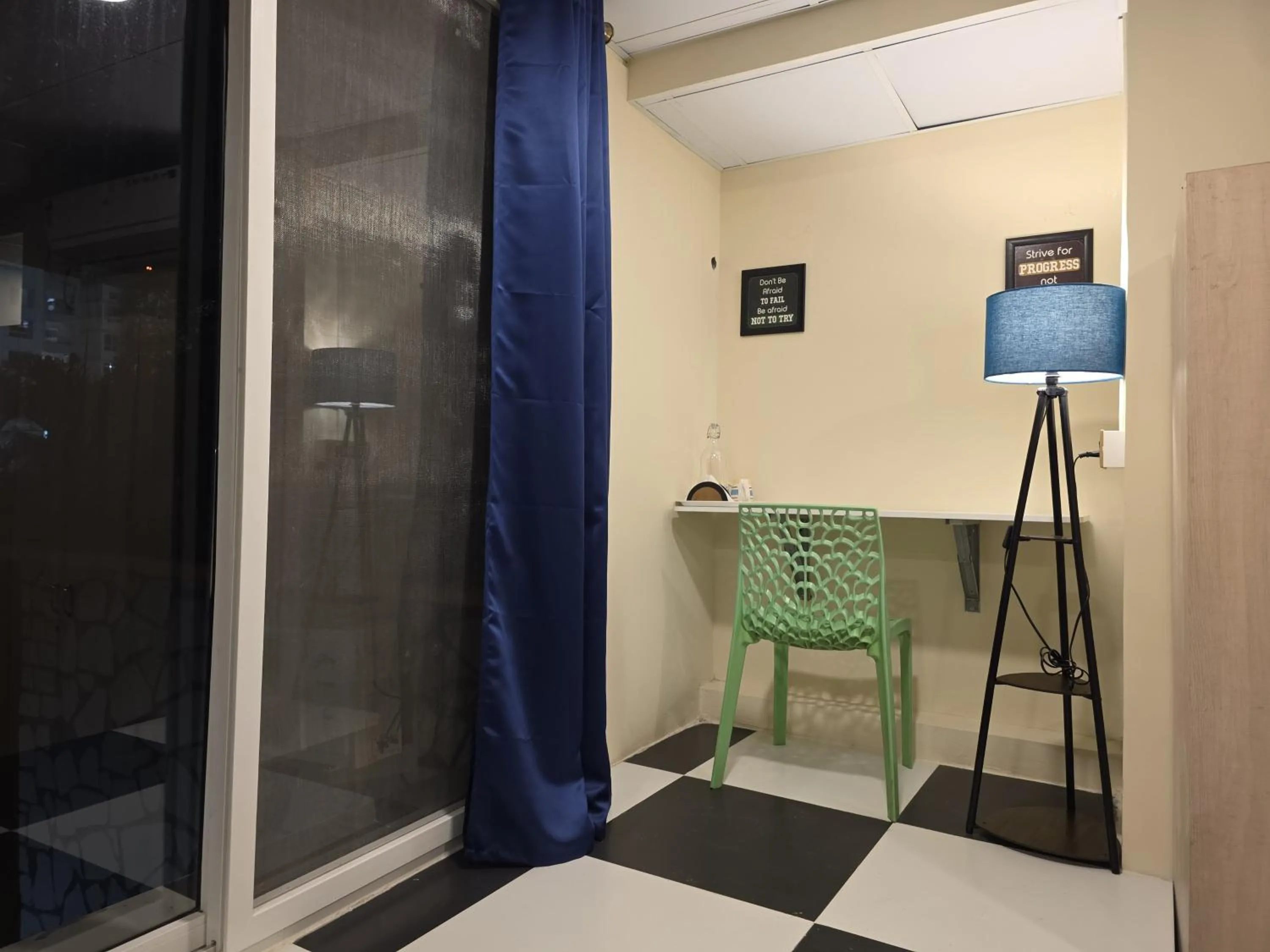 HosteLife Brookfield By De Royale Hotels