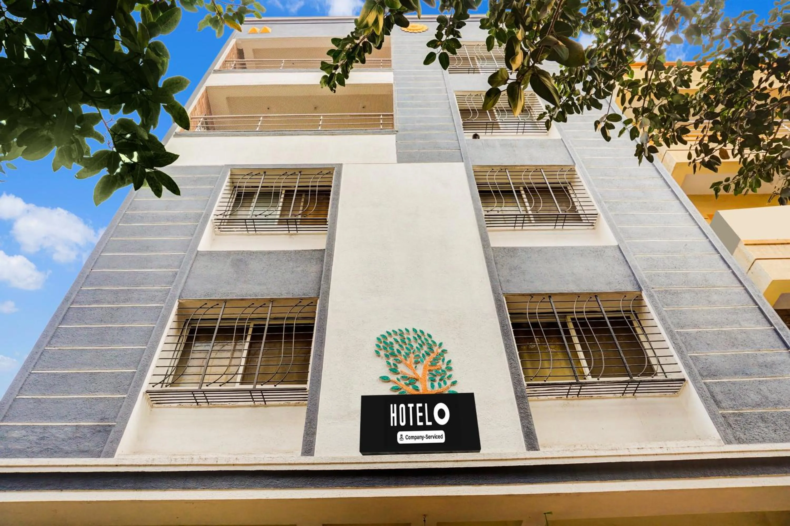 Facade/entrance in Hotel O Elite Studio