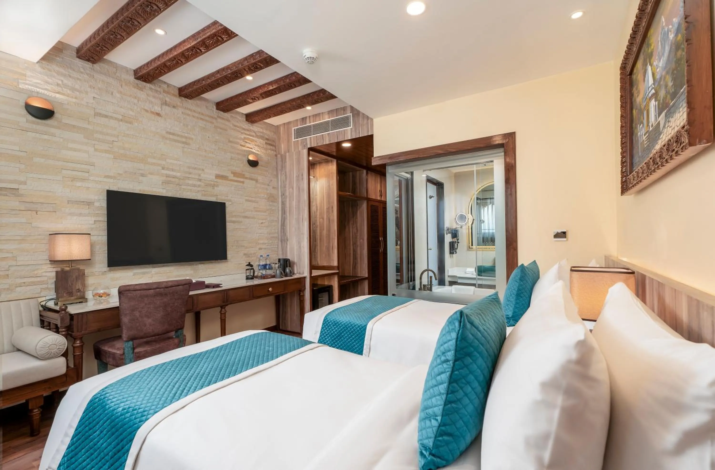 TV and multimedia, Bed in Aarya Hotel and Spa - Eternal Heritage