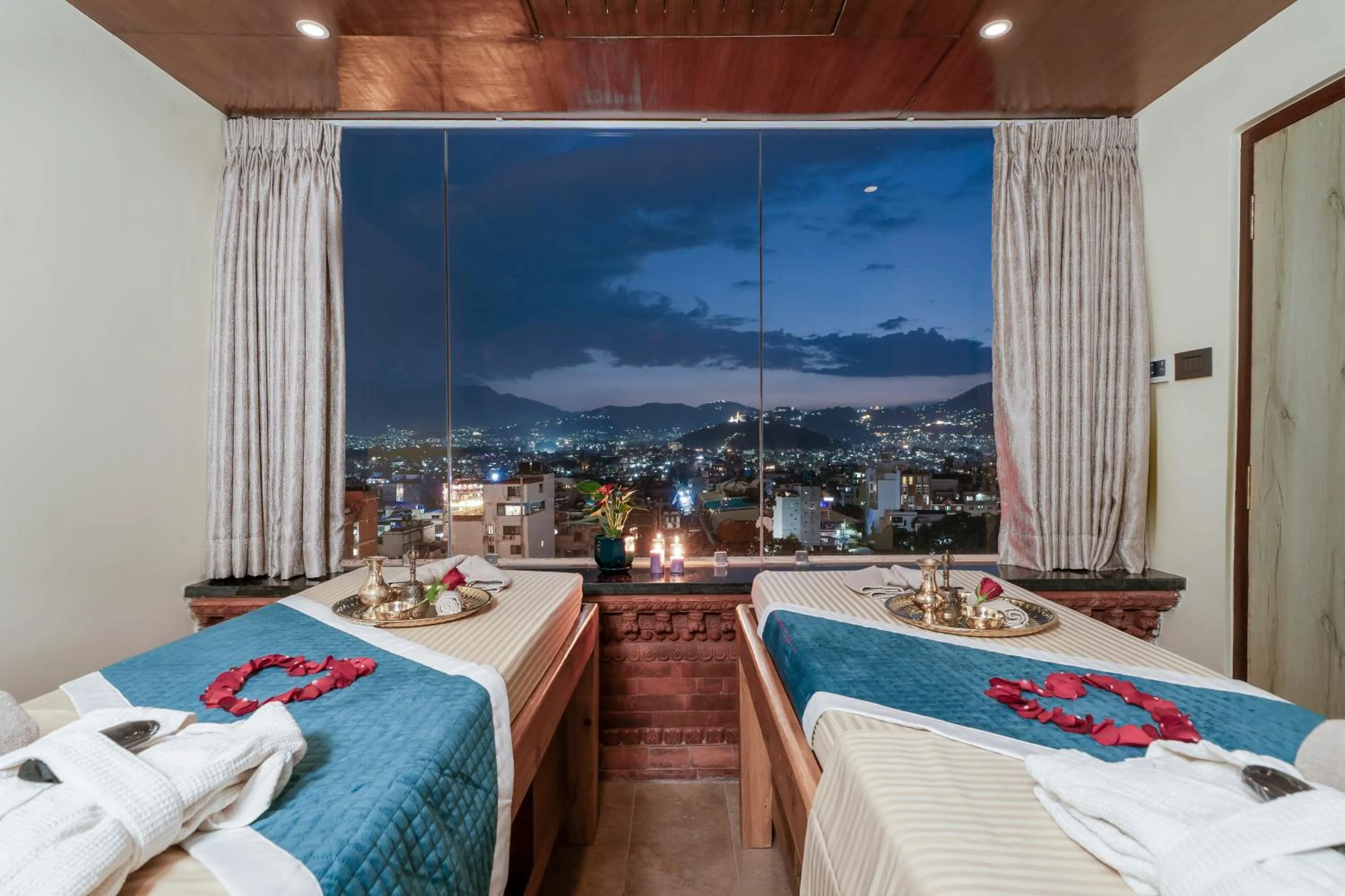 Massage, Bed in Aarya Hotel and Spa - Eternal Heritage