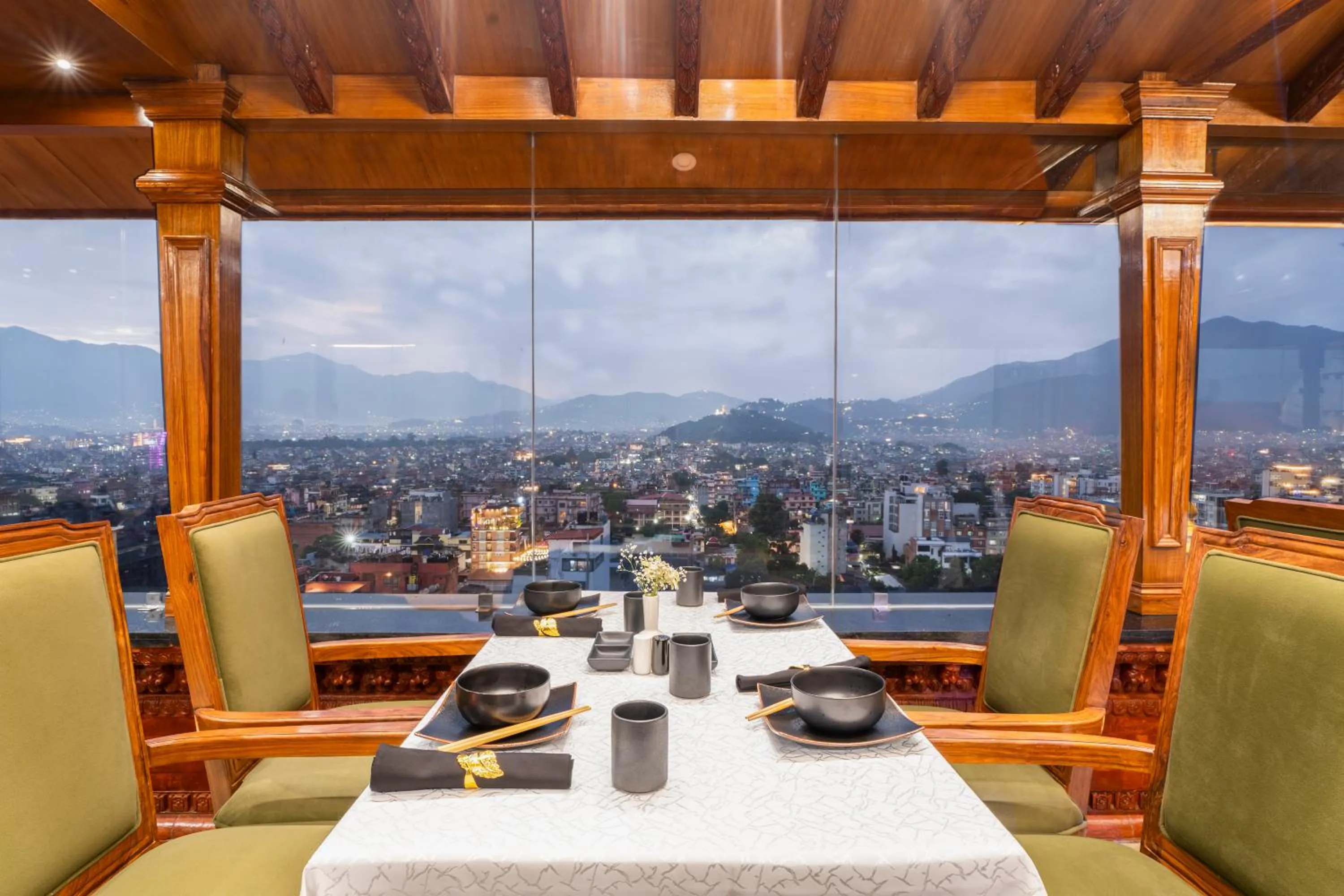 Restaurant/places to eat in Aarya Hotel and Spa - Eternal Heritage