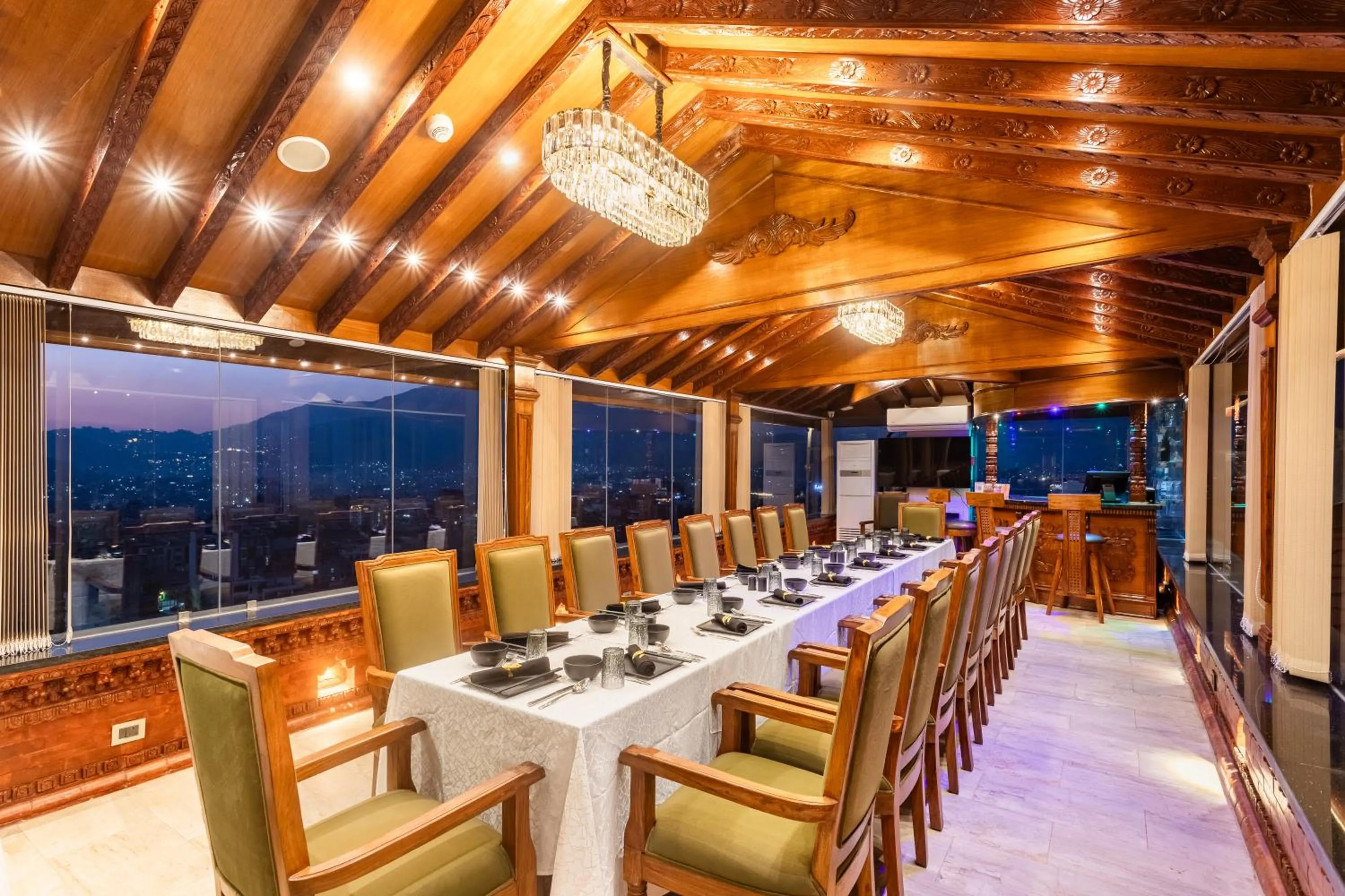 Restaurant/places to eat in Aarya Hotel and Spa - Eternal Heritage