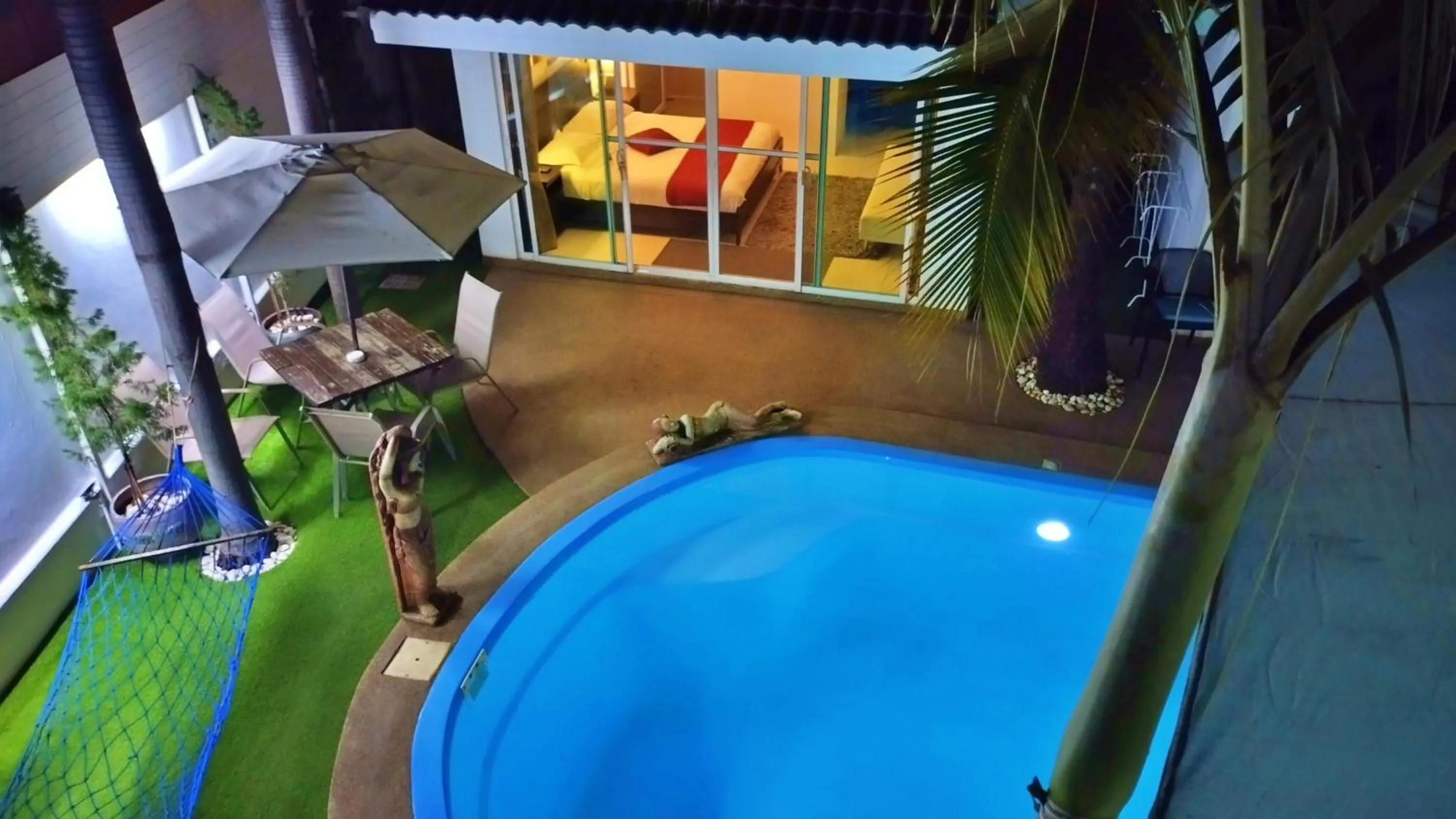 Property building in Coconut Palms