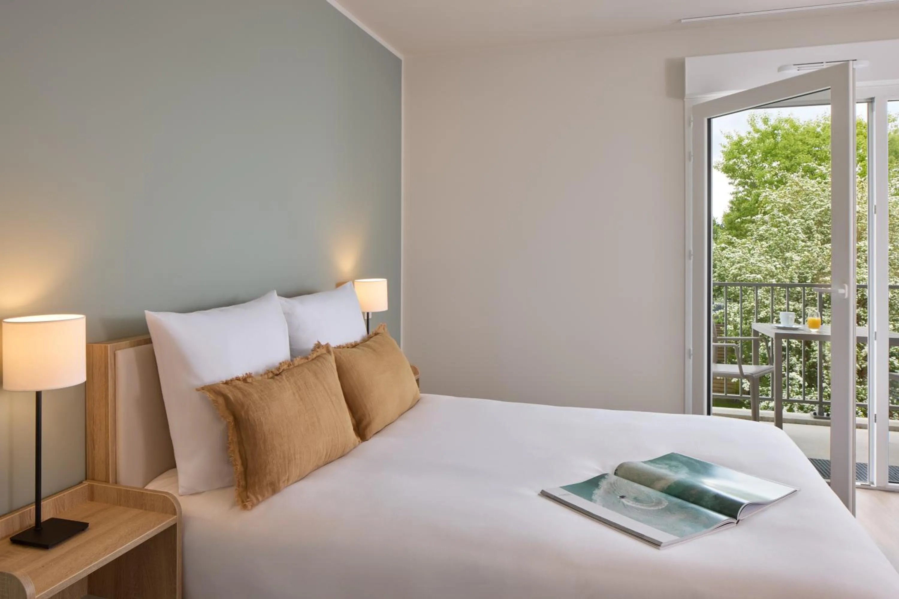 Bed in Zenitude Quality Aparthotel Plerin