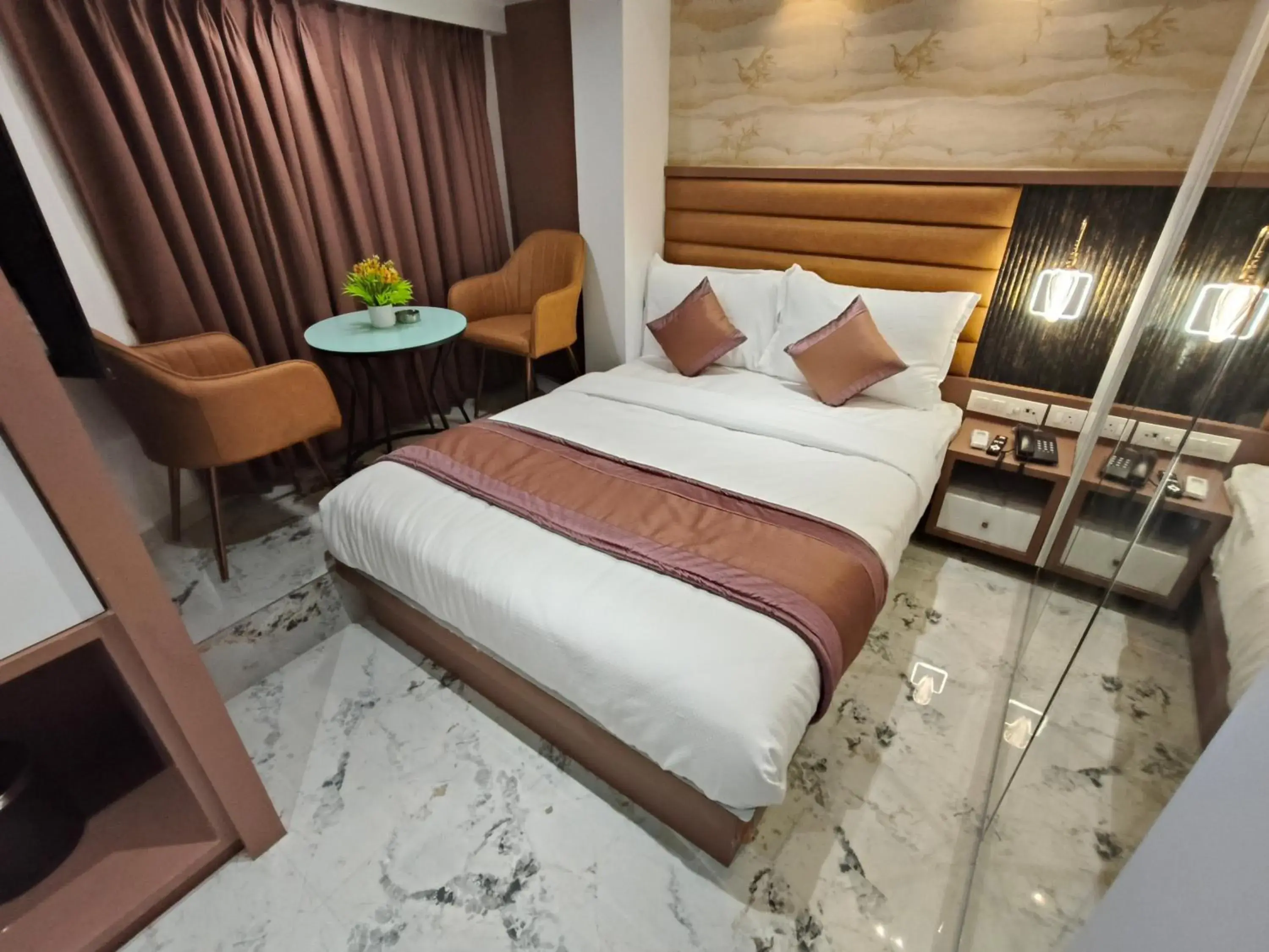 Double Room - single occupancy in Hotel Prime Suites Airoli Double Room - single occupancy in Hotel Prime Suites Airoli