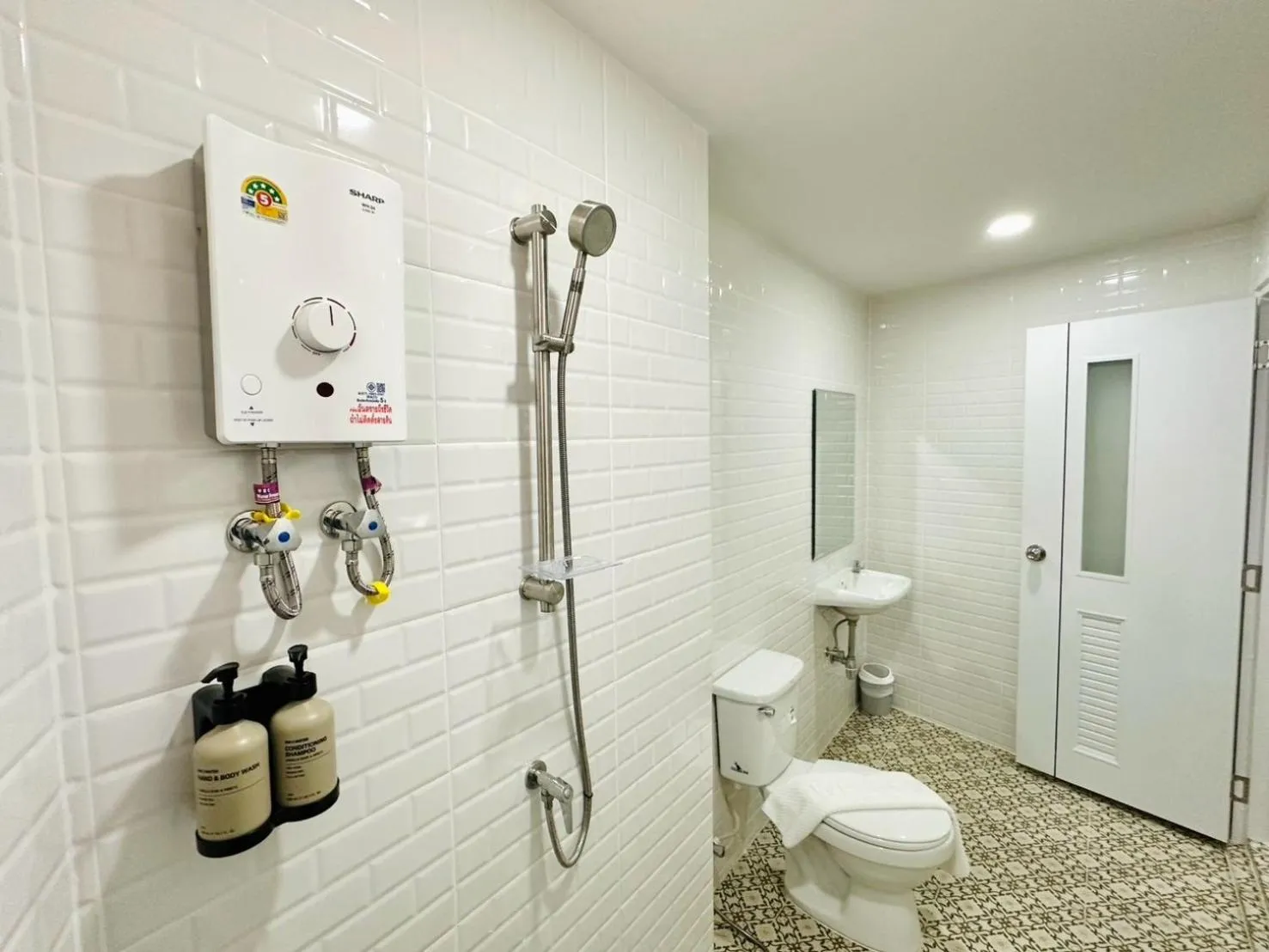 Shower in The Cozy 77