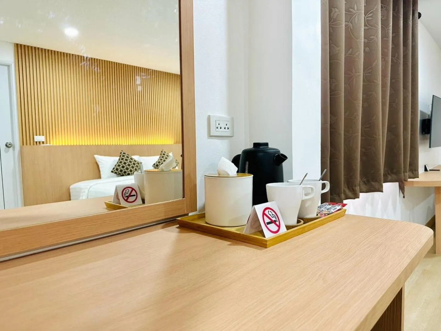 Coffee/tea facilities, Bed in The Cozy 77