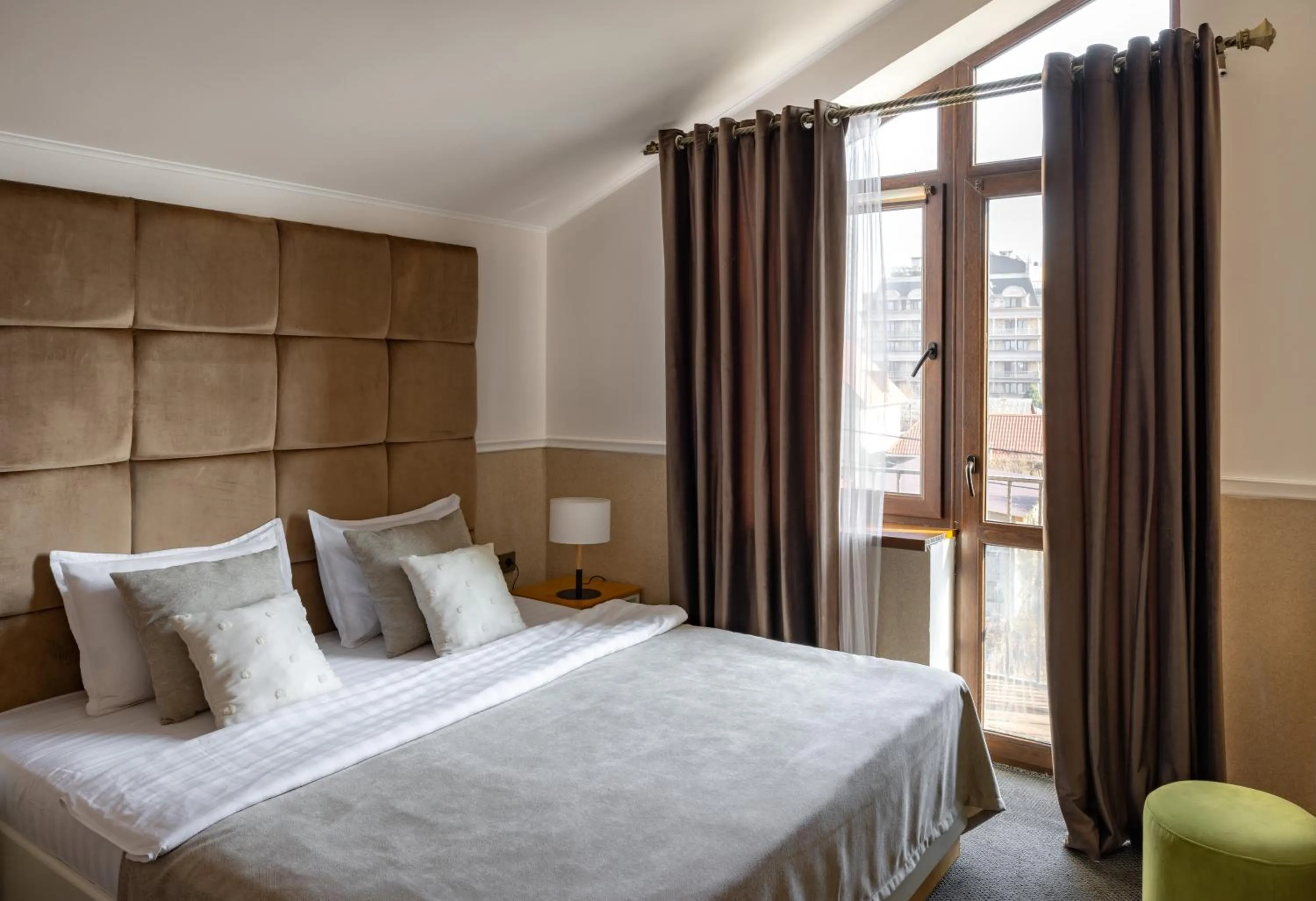 Bed in Mountain View Boutique Hotel