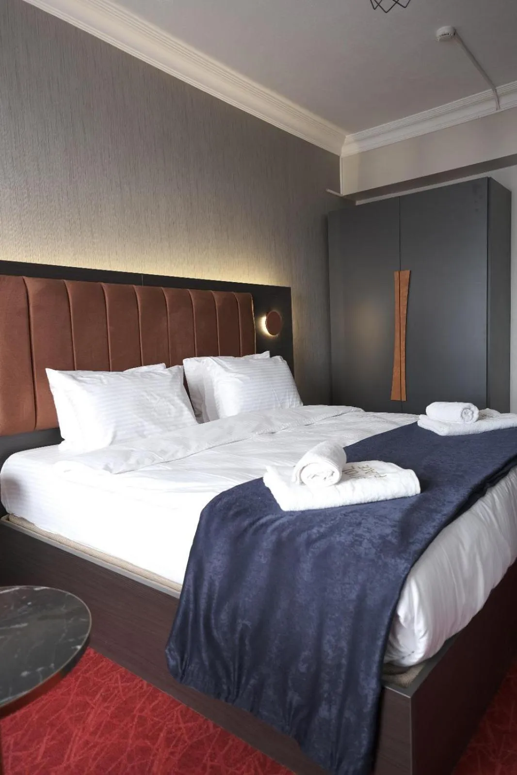 Bedroom, Bed in Akyol Palace