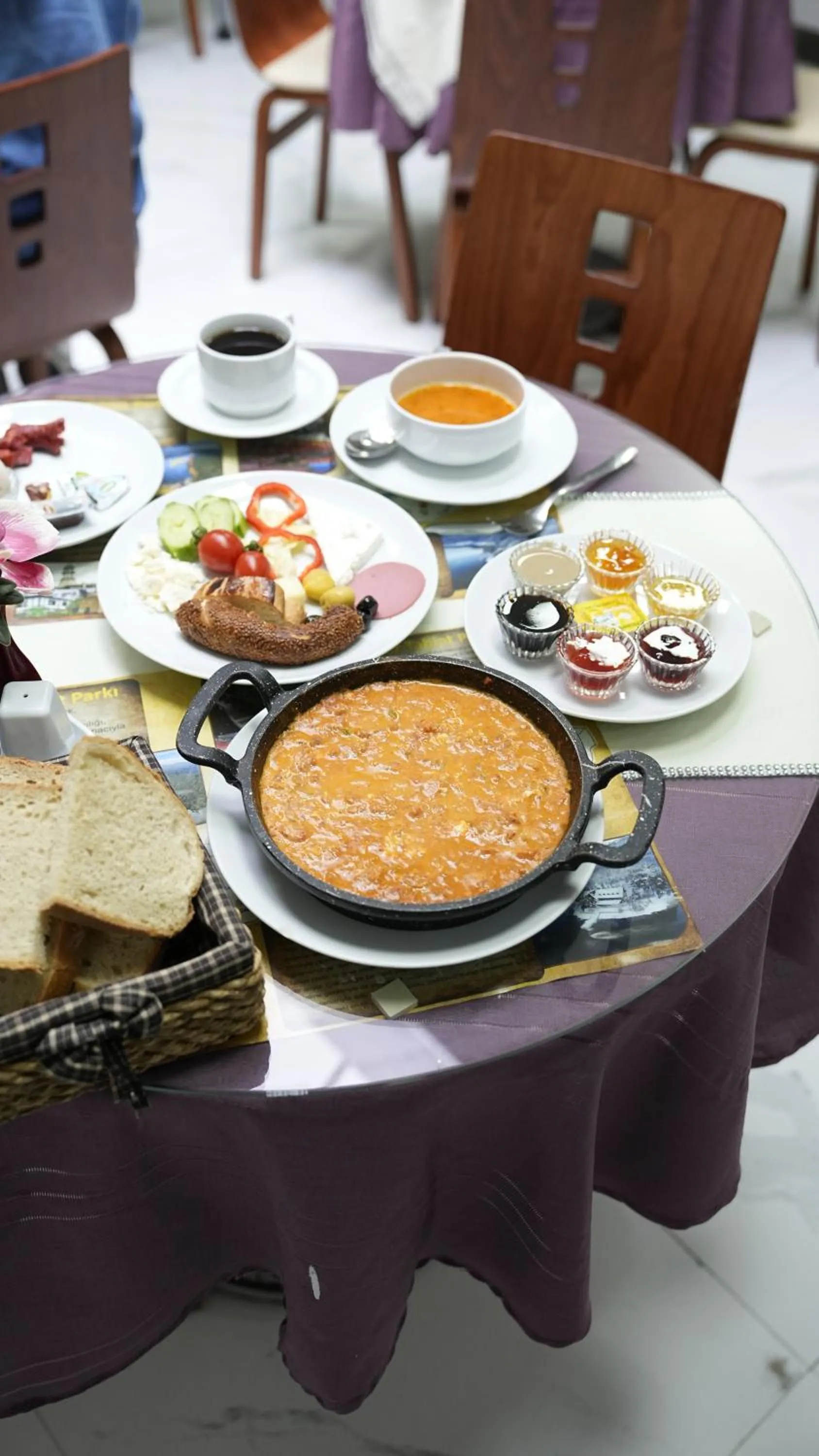 Food and drinks in Akyol Palace