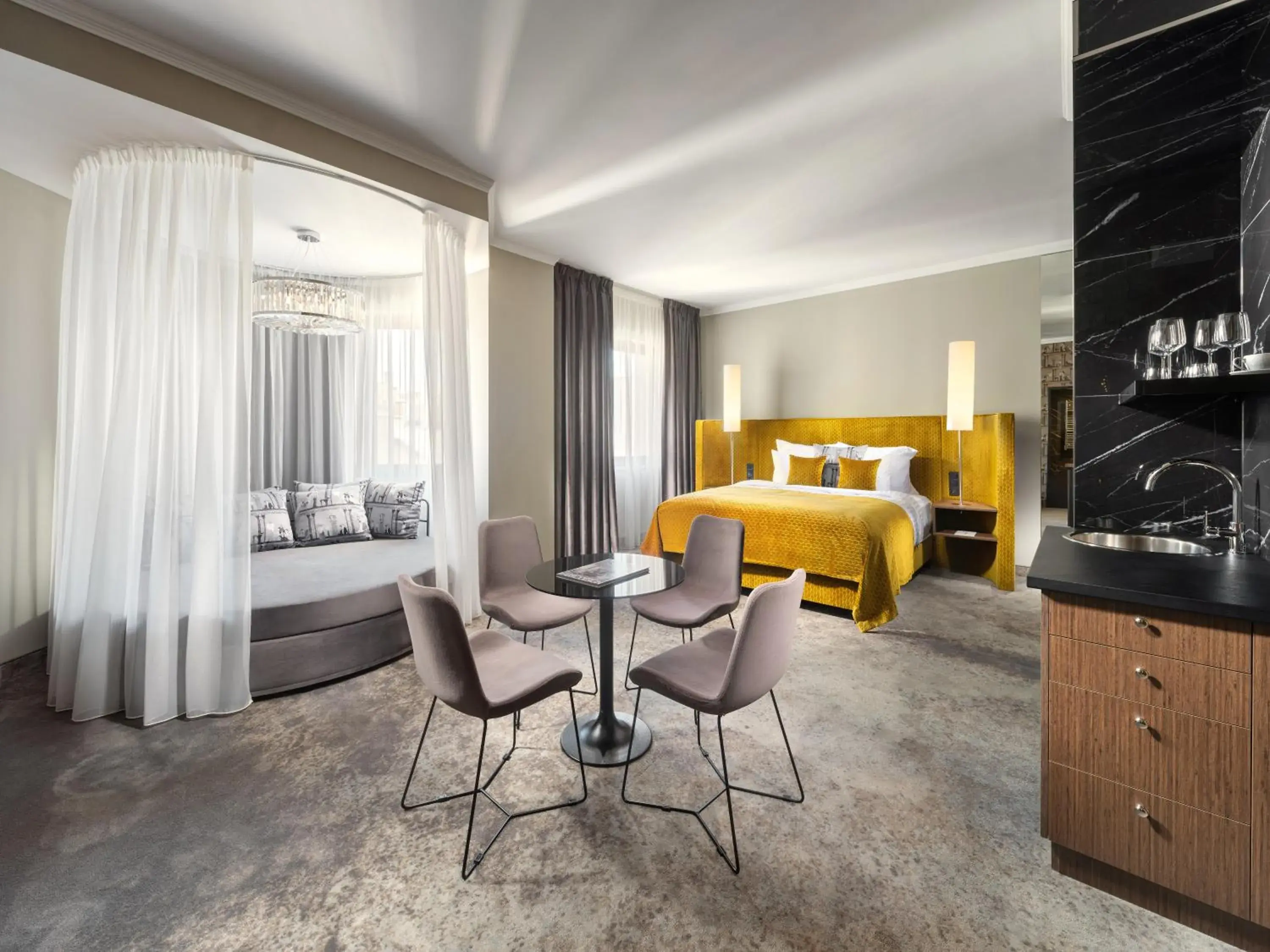 Mamaison Hotel Chain Bridge Budapest Mamaison Hotel Chain Bridge Budapest