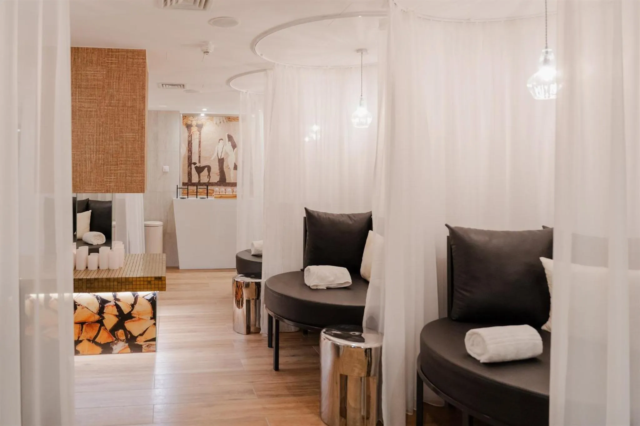 Spa and wellness centre/facilities in Mamaison Hotel Chain Bridge Budapest