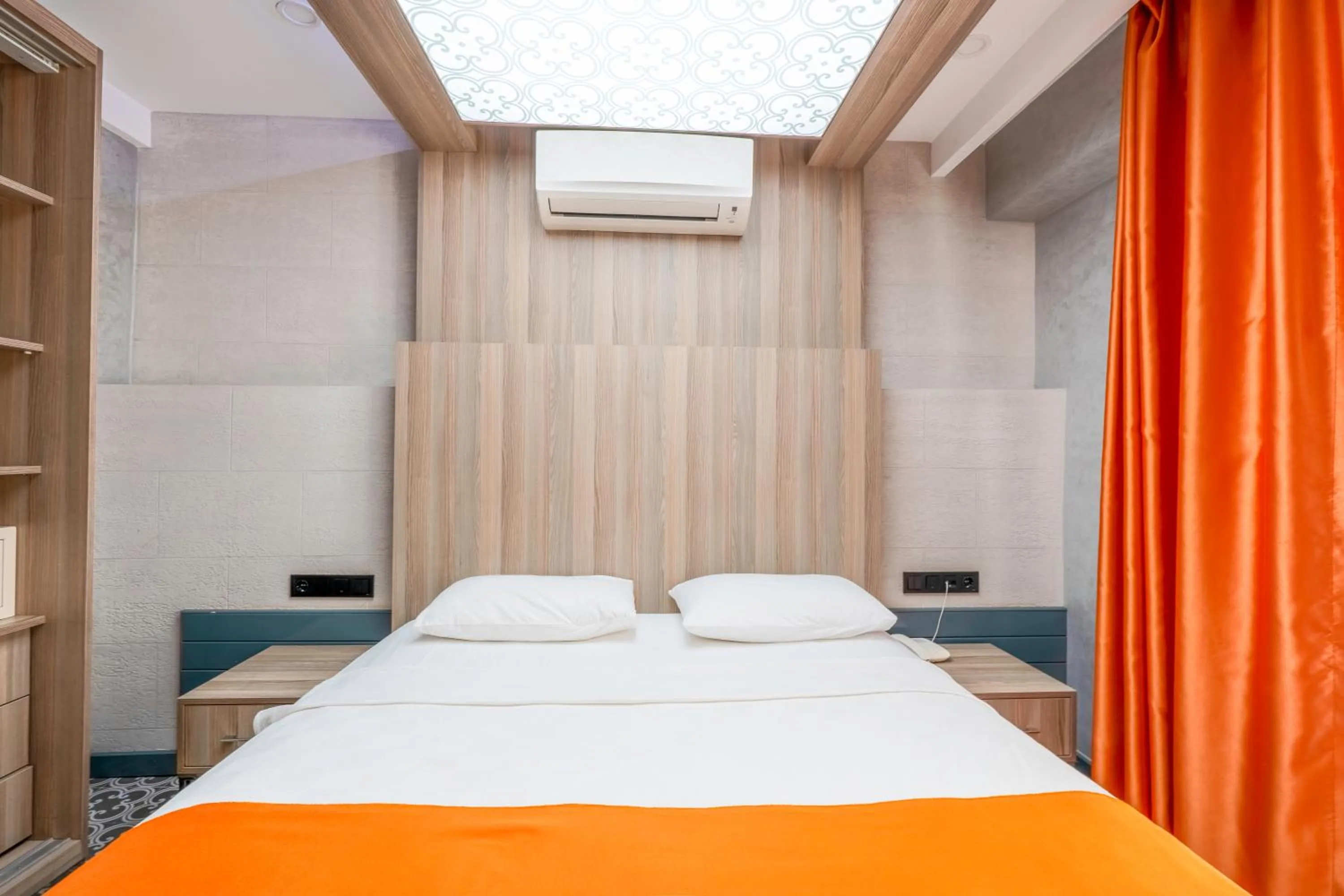 Bed in Erdem City Hotel