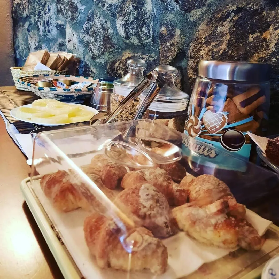 Bed and Breakfast Cala Luna