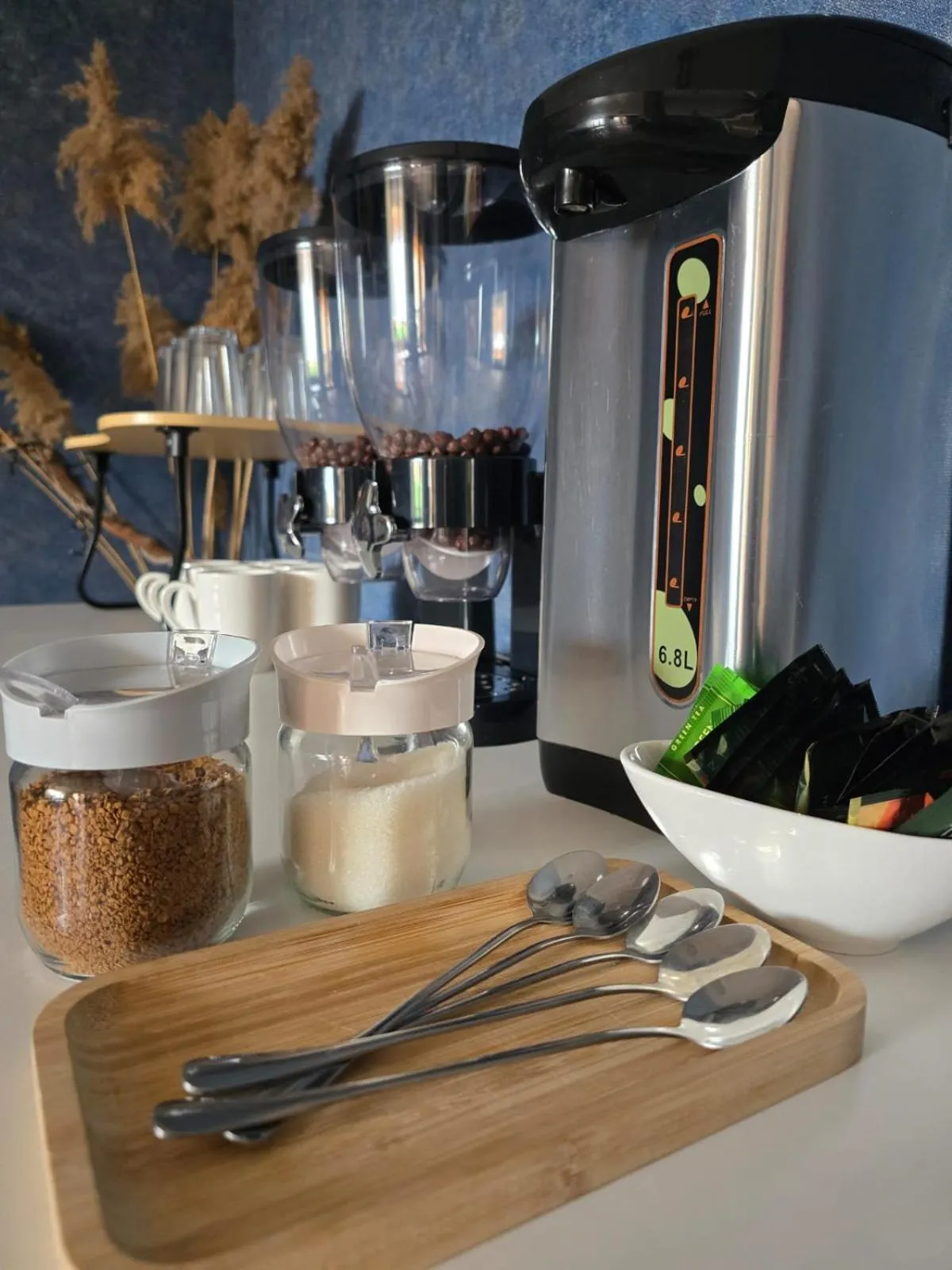 Coffee/tea facilities in Hotel Nutsa in old Tbilisi