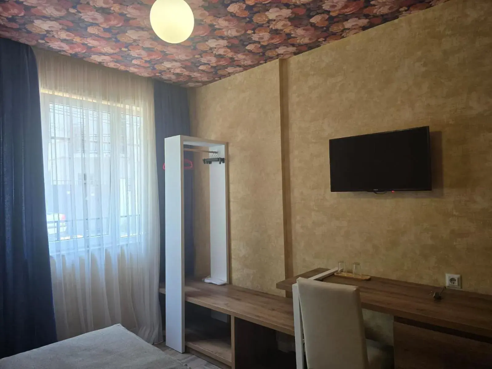 Budget Double or Twin Room in Hotel Nutsa in old Tbilisi Budget Double or Twin Room in Hotel Nutsa in old Tbilisi