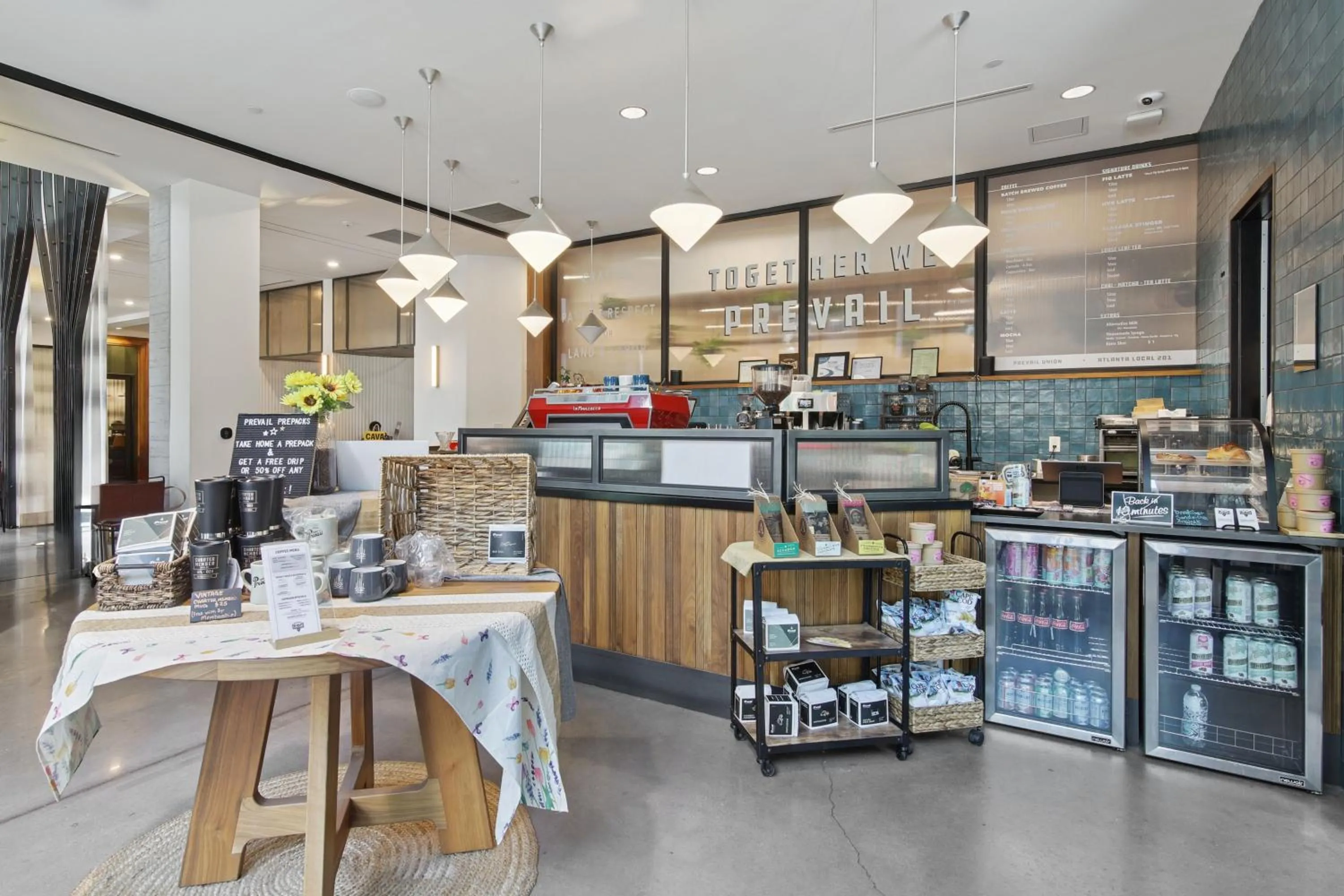 Restaurant/places to eat in Sentral West Midtown at Star Metals