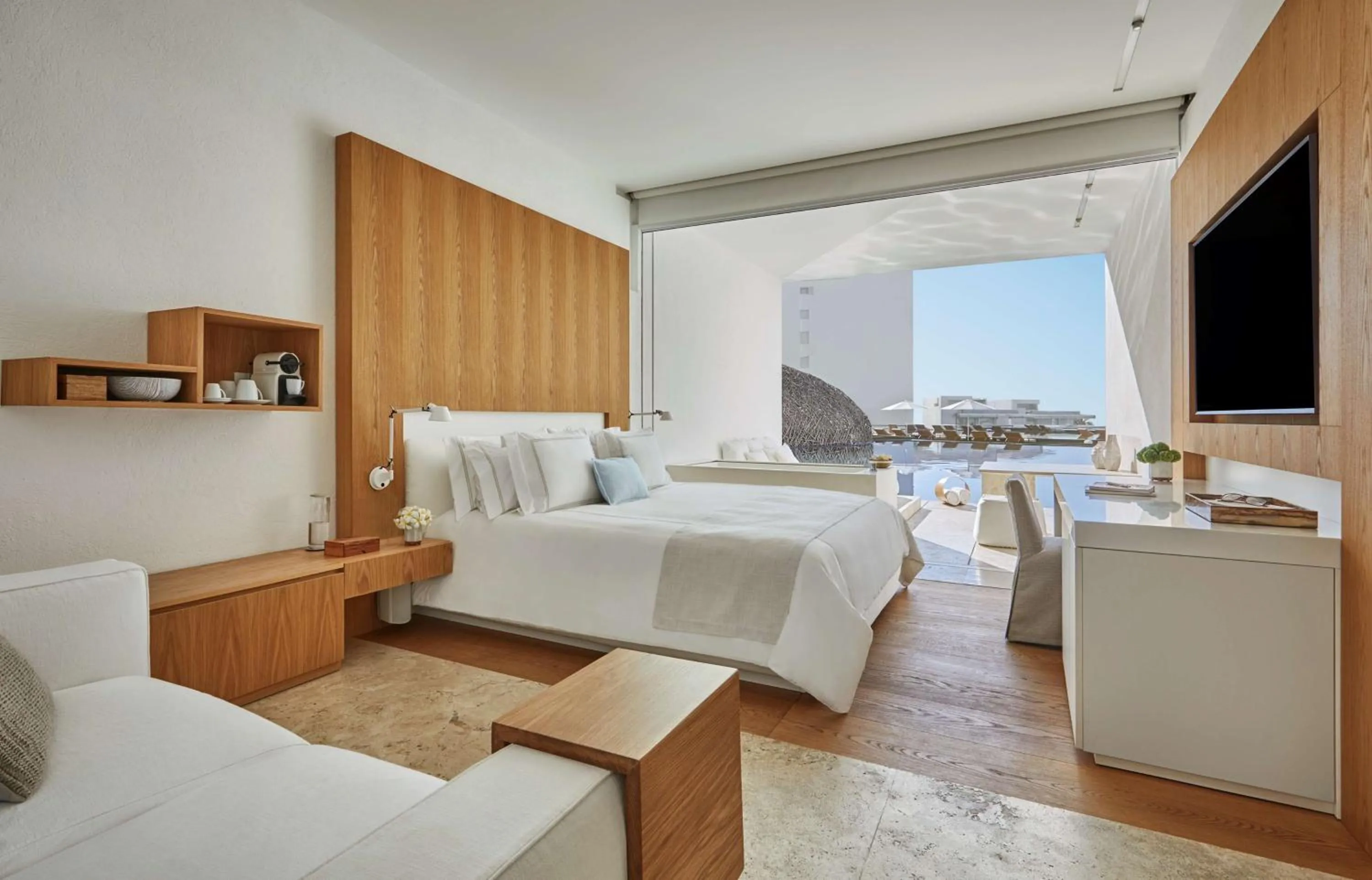 Photo of the whole room, Bed in Viceroy Los Cabos