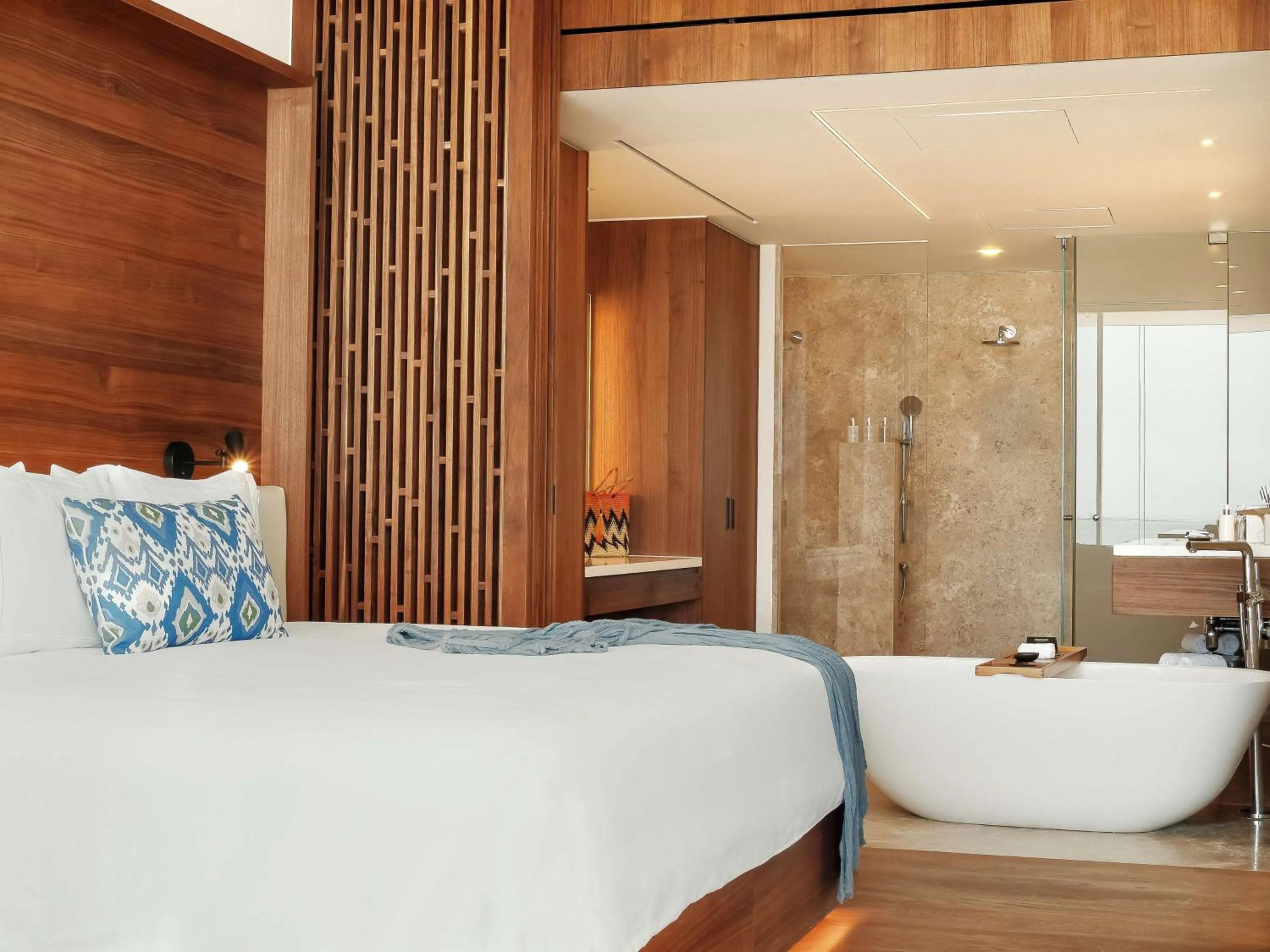 Photo of the whole room, Bed in Viceroy Los Cabos