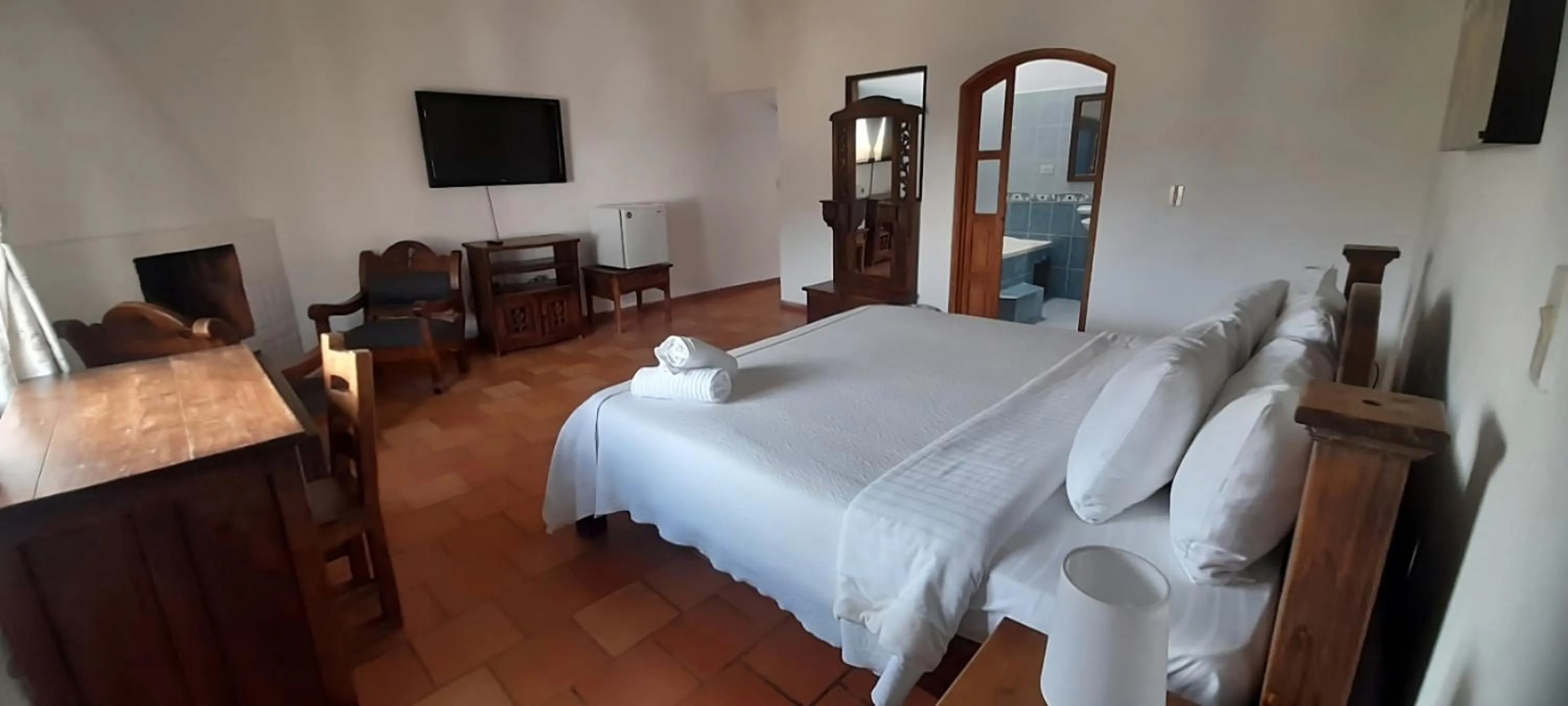 Photo of the whole room, Bed in Aqua Vitae Hotel