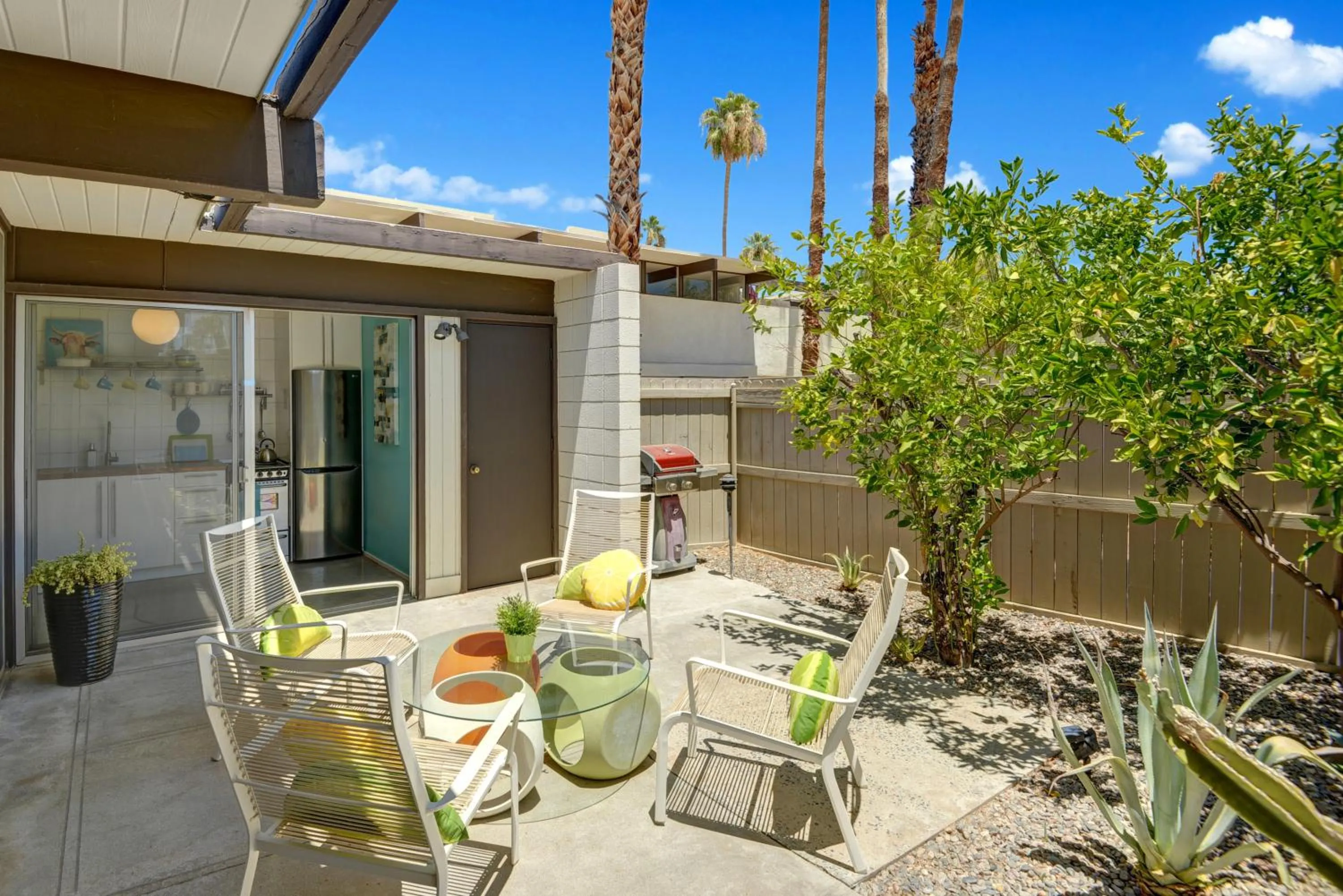 Ocotillo Lodge Retropad-1BR Bungalow South PS