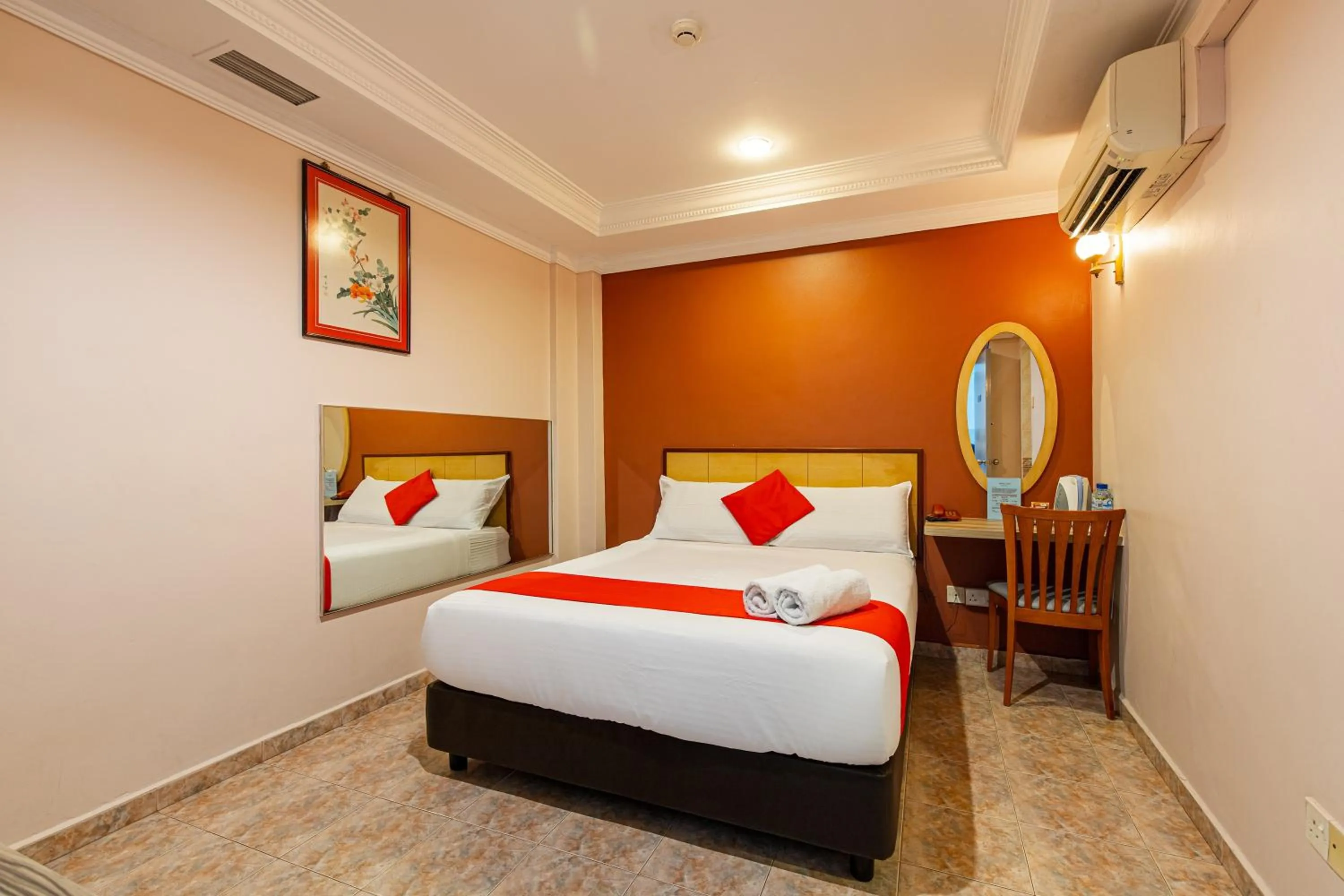 Photo of the whole room, Bed in Hotel Fuji