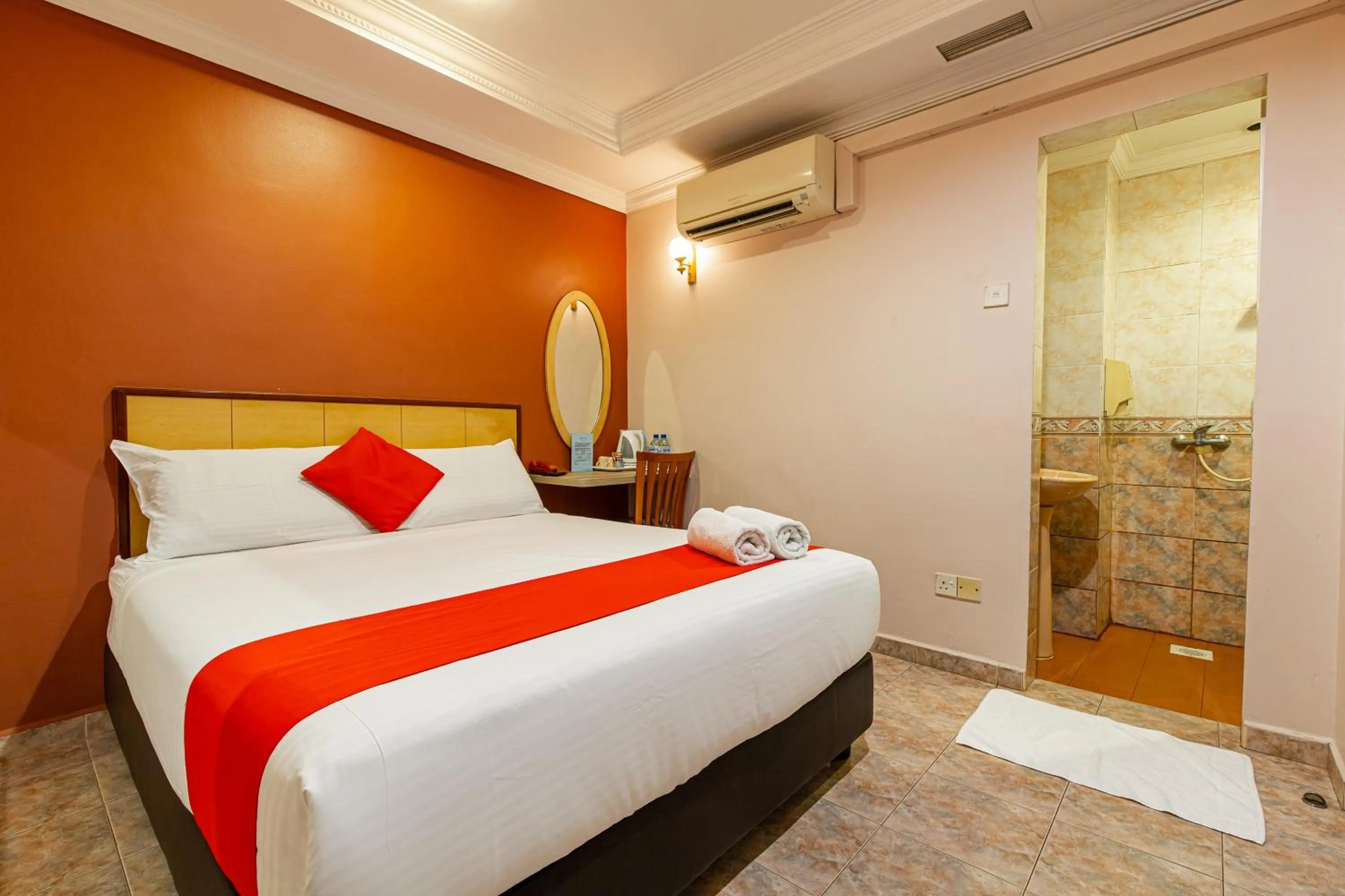 Bedroom, Bed in Hotel Fuji